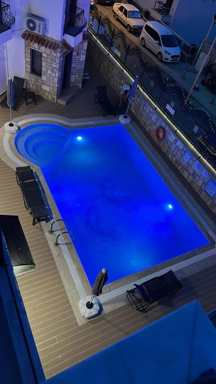 Swimming pool in WB Weekend Otel