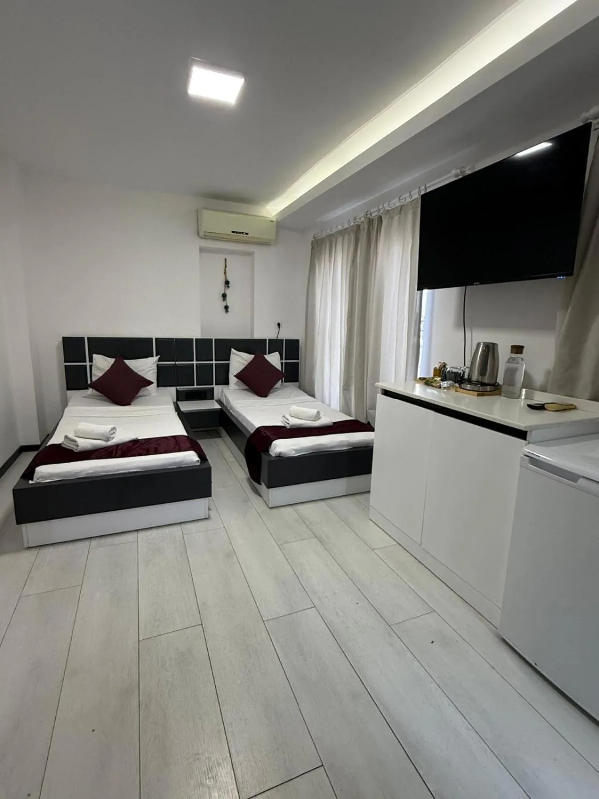 Bed in WB Weekend Otel