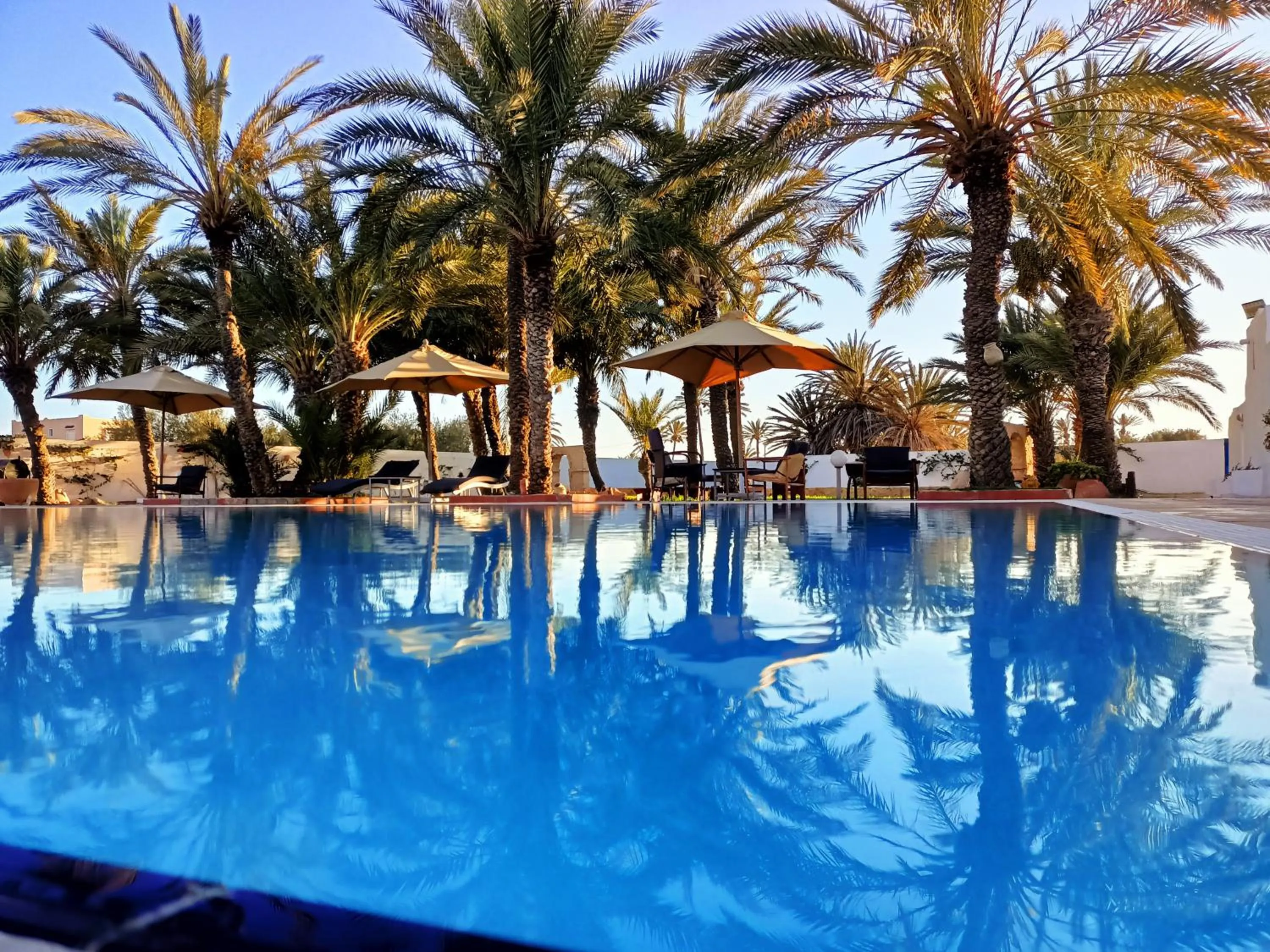 Swimming pool in Le Patio de Mezraya