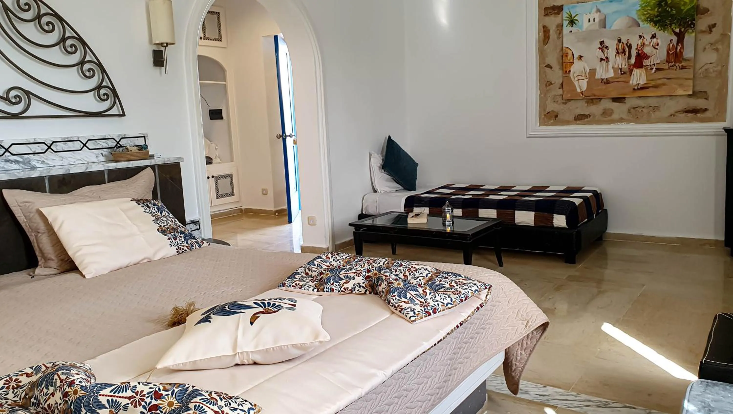 Photo of the whole room, Bed in Le Patio de Mezraya