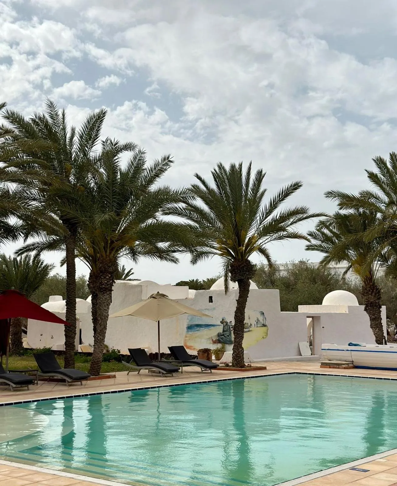 Swimming pool in Le Patio de Mezraya