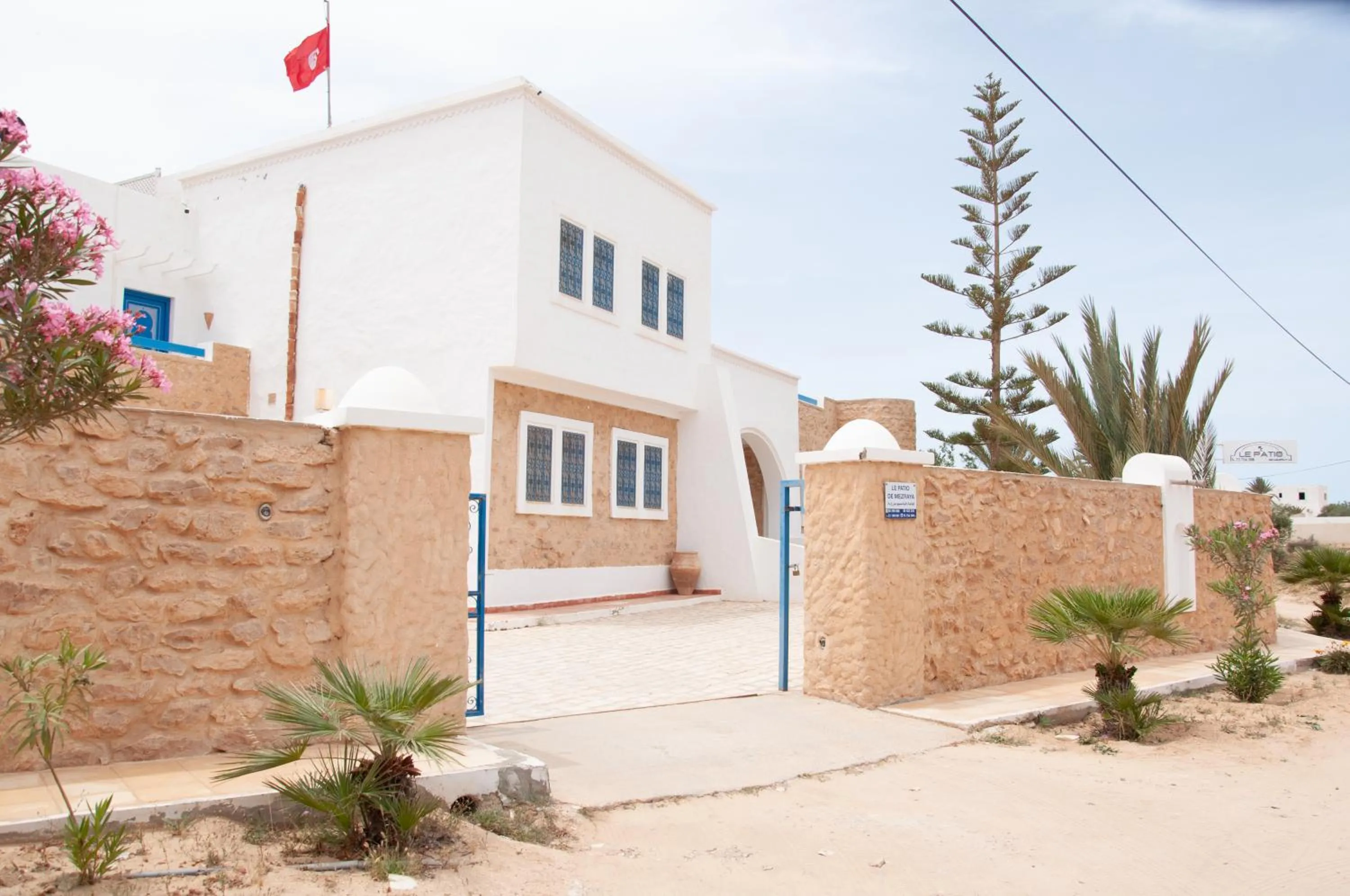 Property building in Le Patio de Mezraya