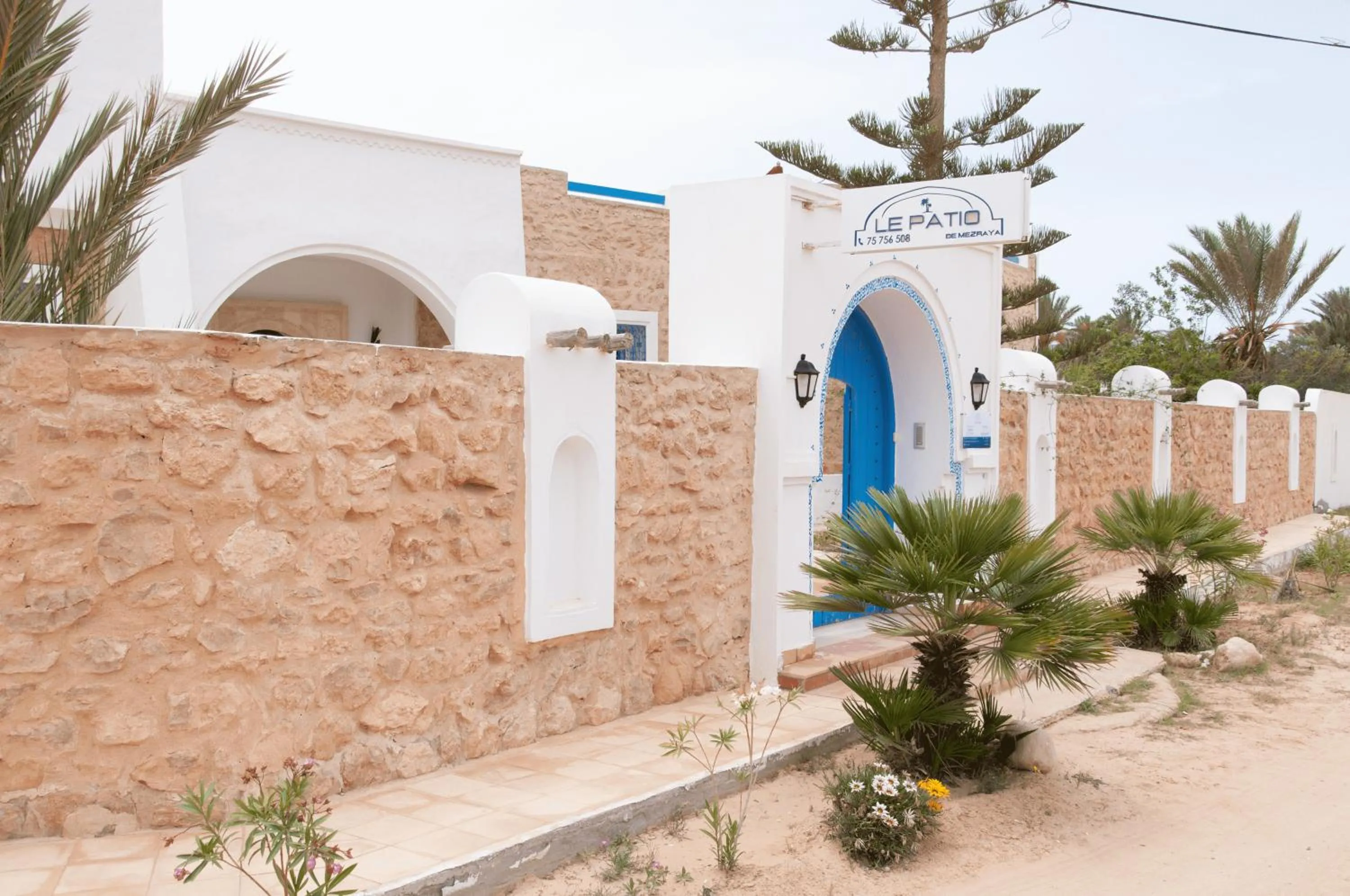 Property building in Le Patio de Mezraya