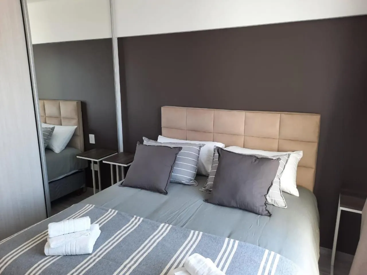 Bedroom, Bed in In House BA - Le coq