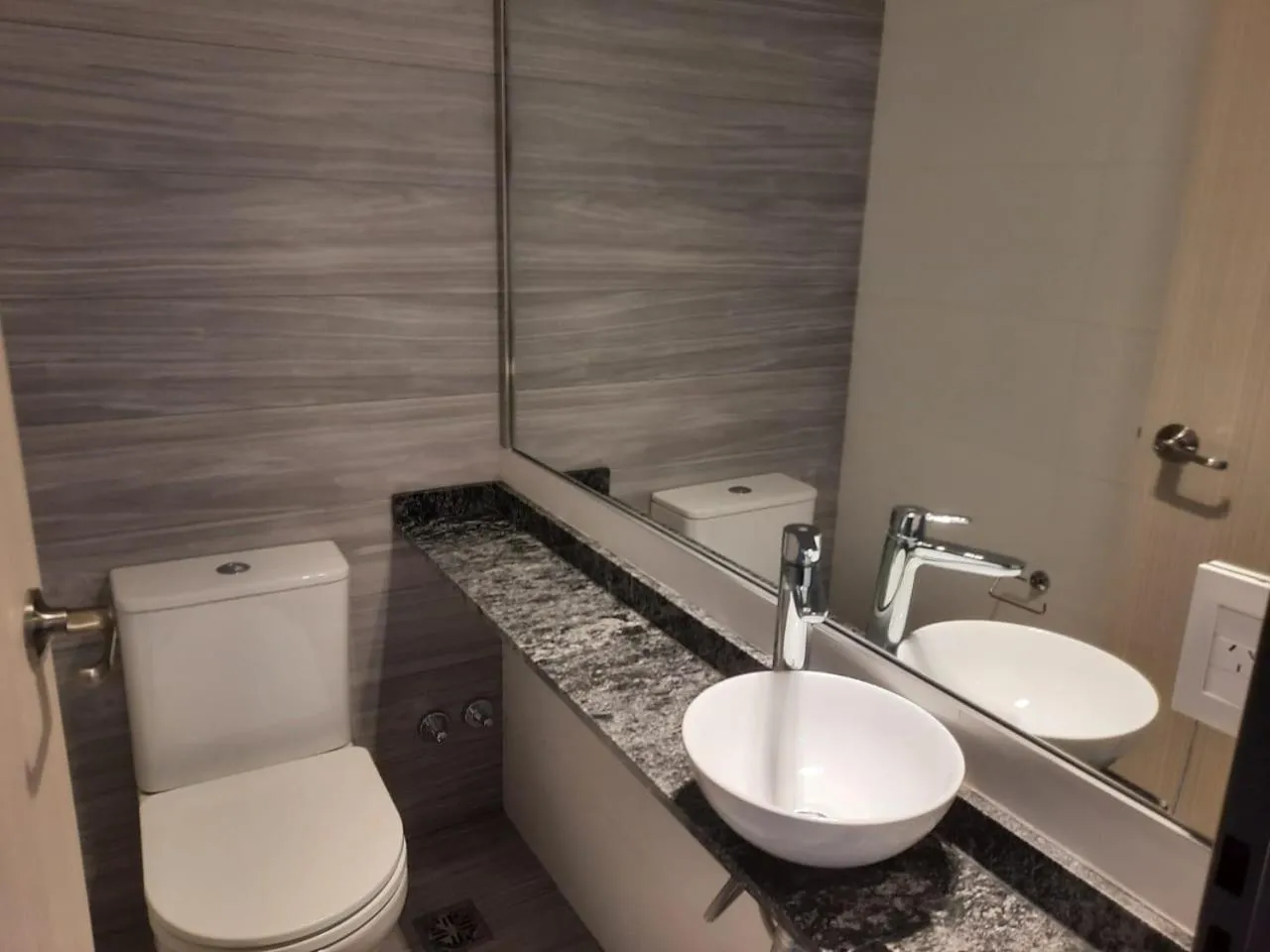 Toilet in In House BA - Le coq