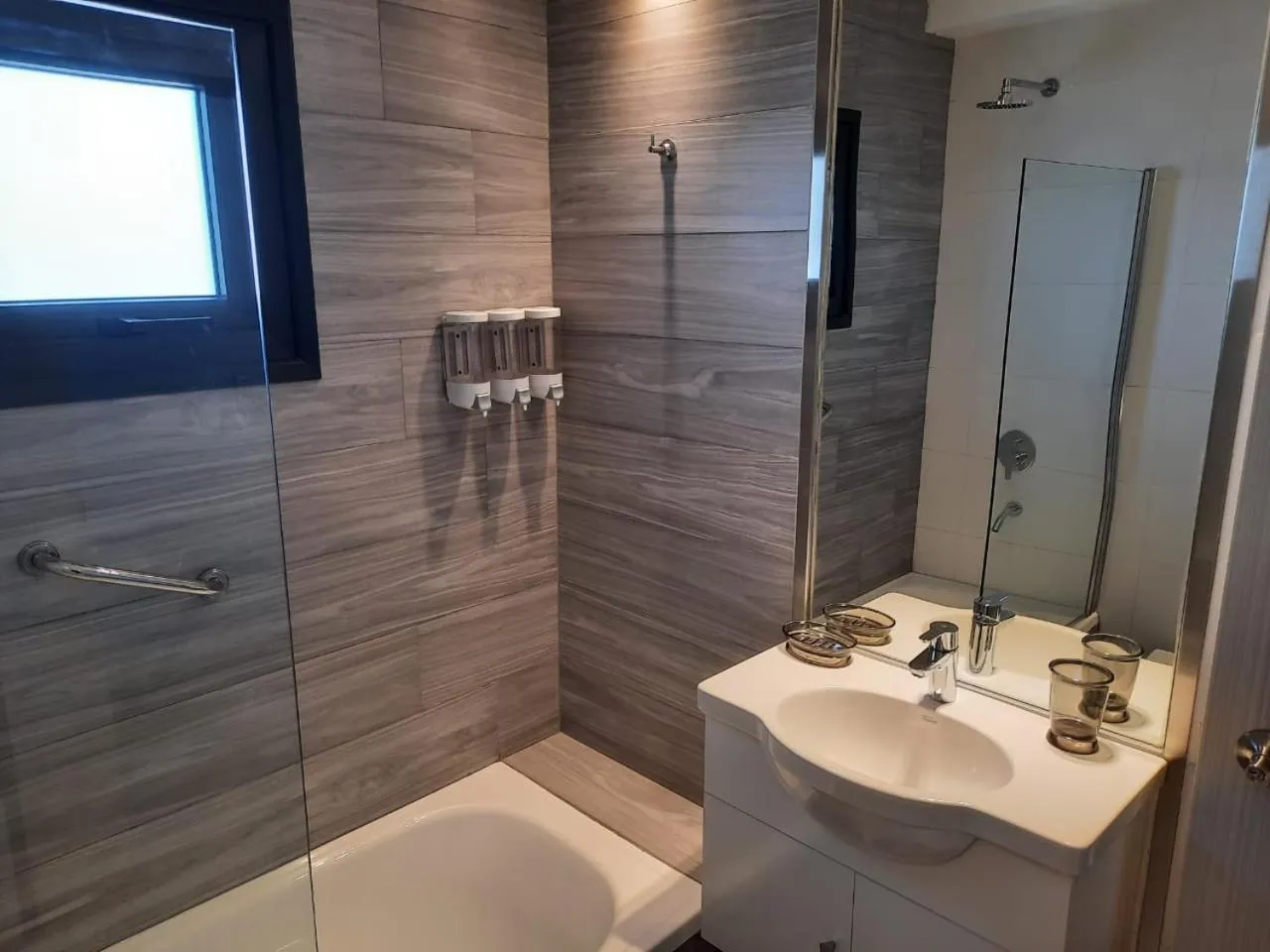 Bathroom in In House BA - Le coq