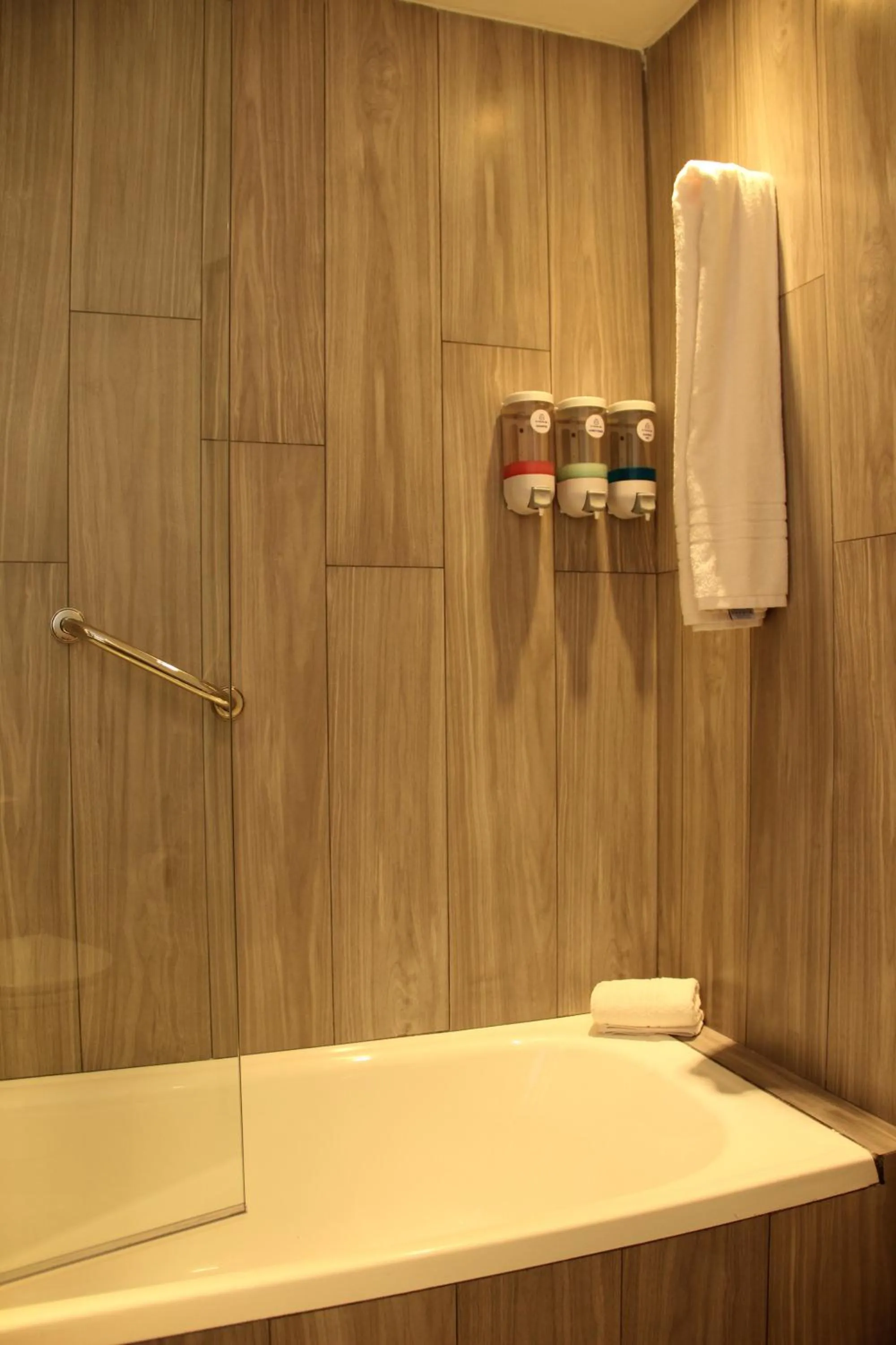 Bathroom in In House BA - Le coq