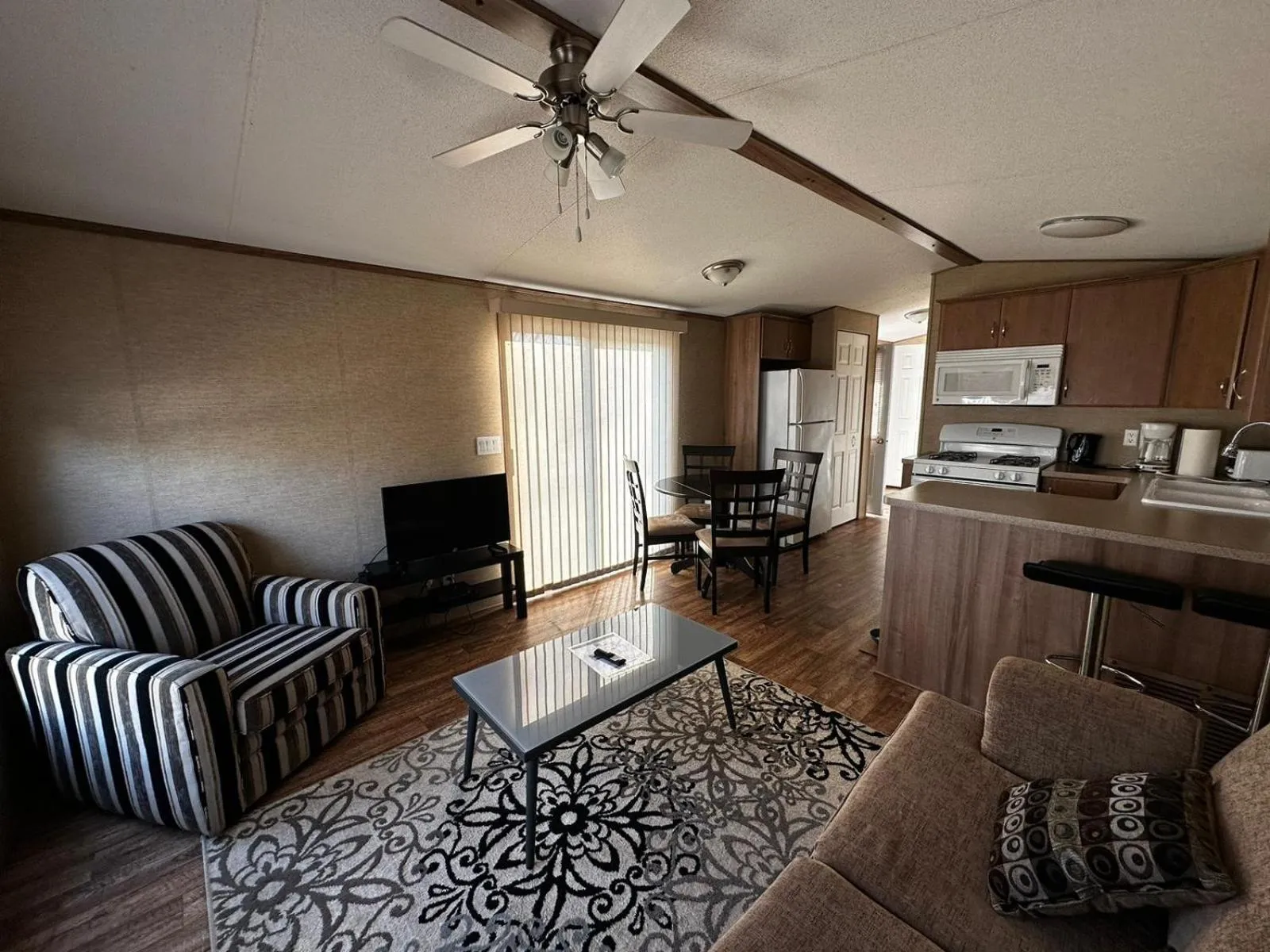 Living room in Falcon Cottages