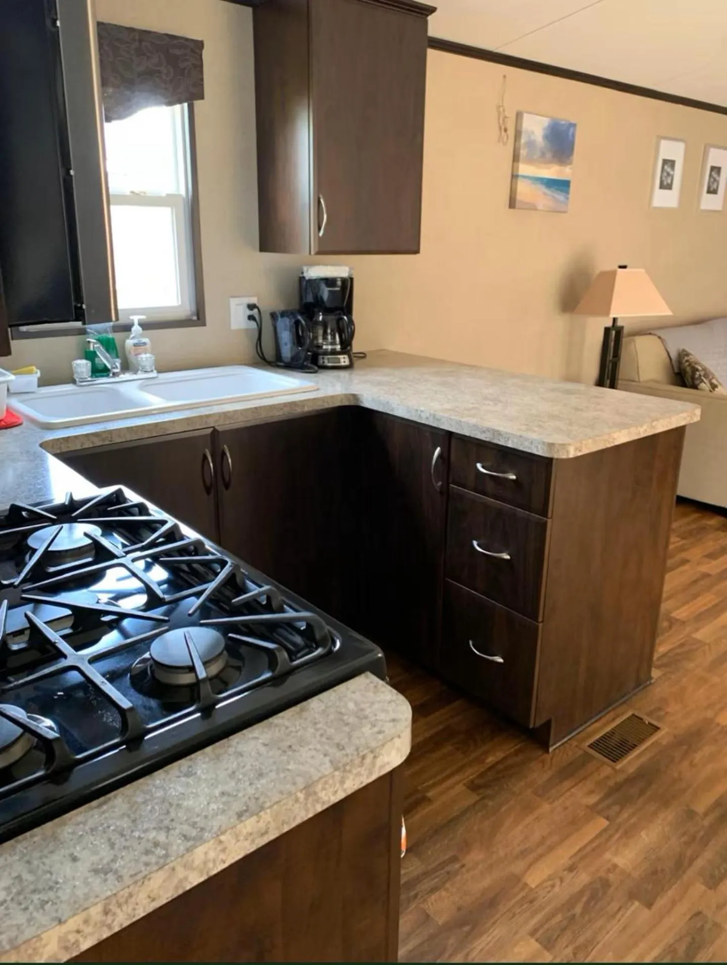 Kitchen or kitchenette in Falcon Cottages