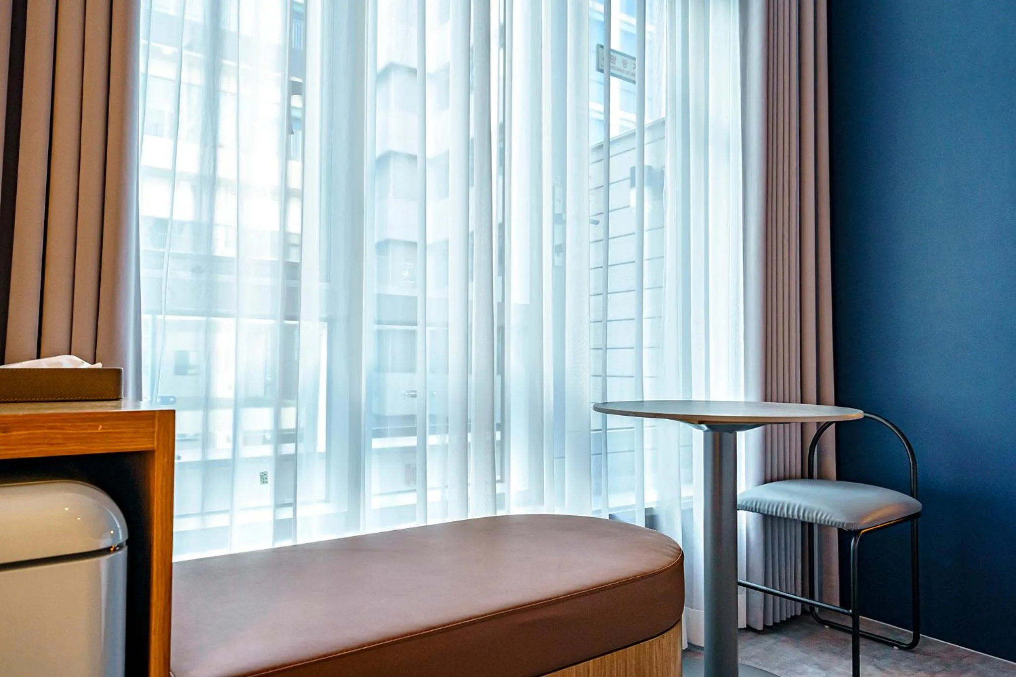 Seating area in H-Avenue Hotel Geomdan New Town