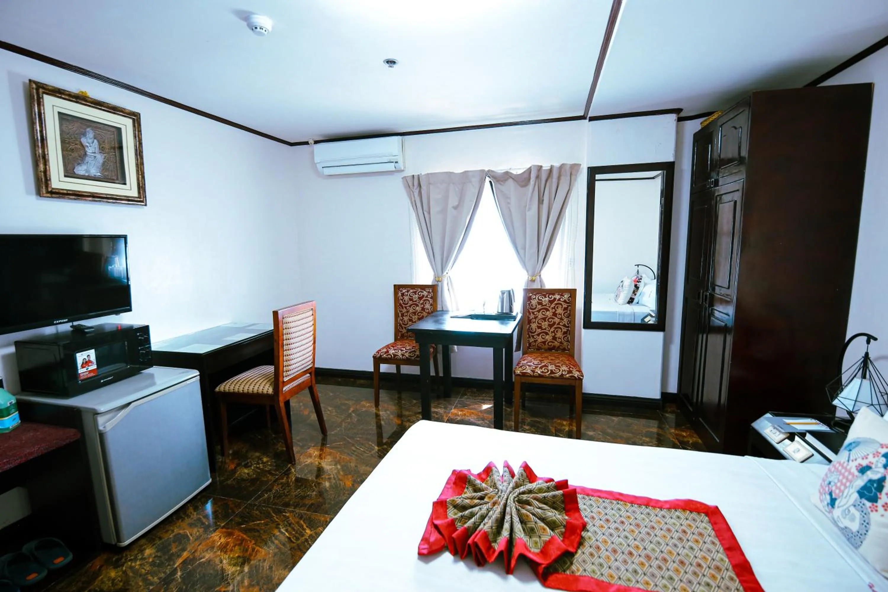 Bed in Hotel Asia Cebu