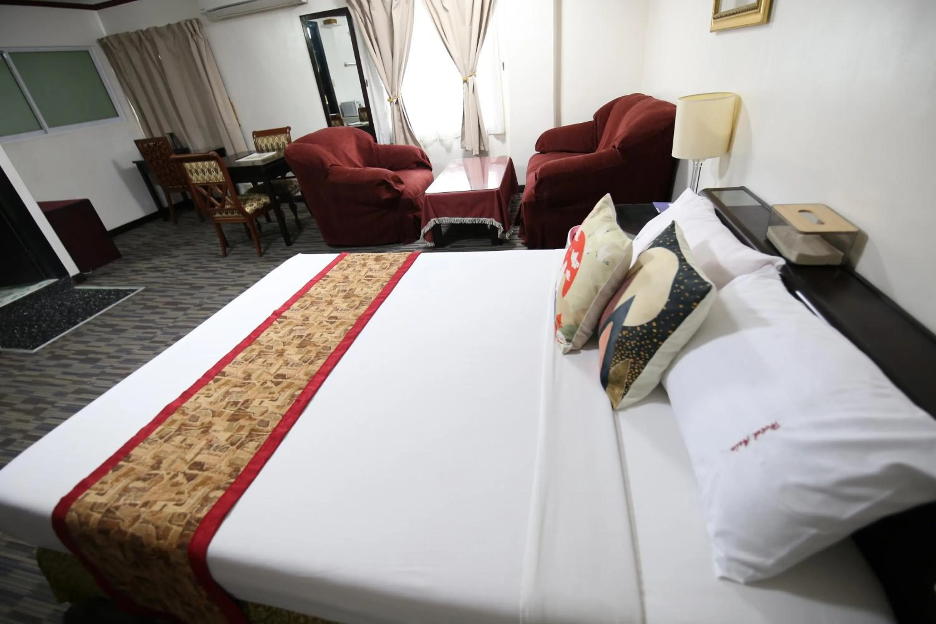 Bed in Hotel Asia Cebu