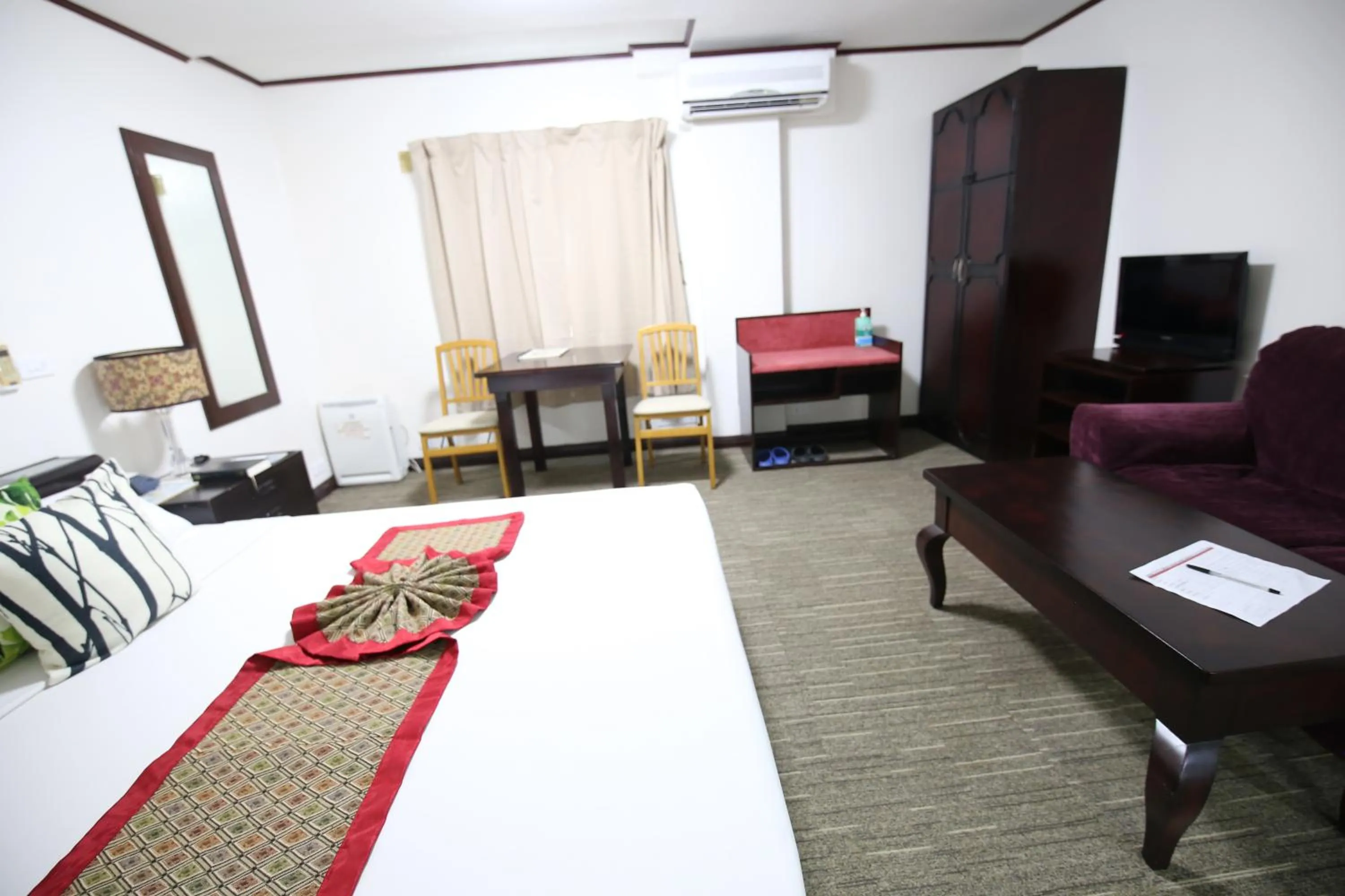 Bed in Hotel Asia Cebu