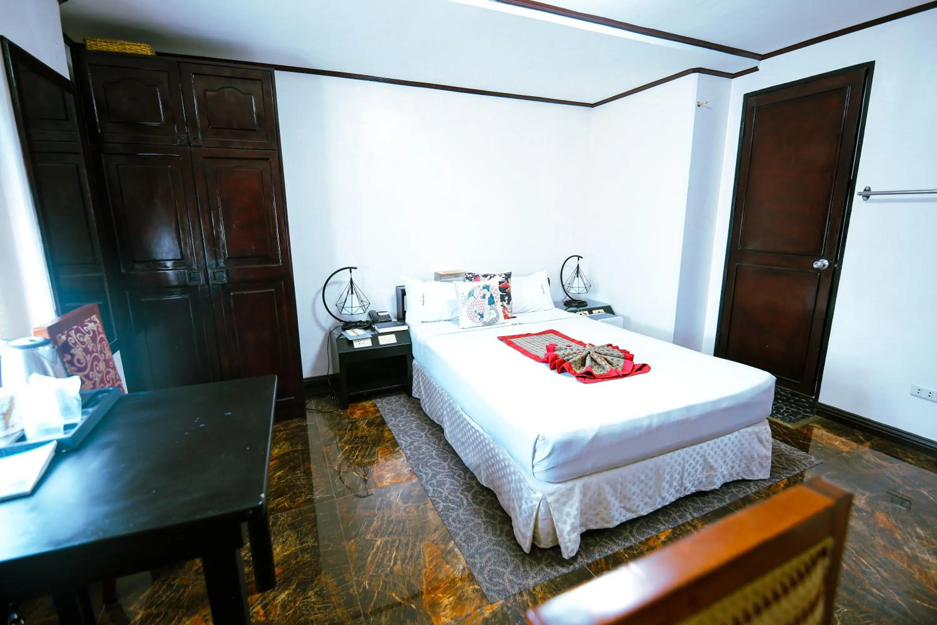 Bed in Hotel Asia Cebu