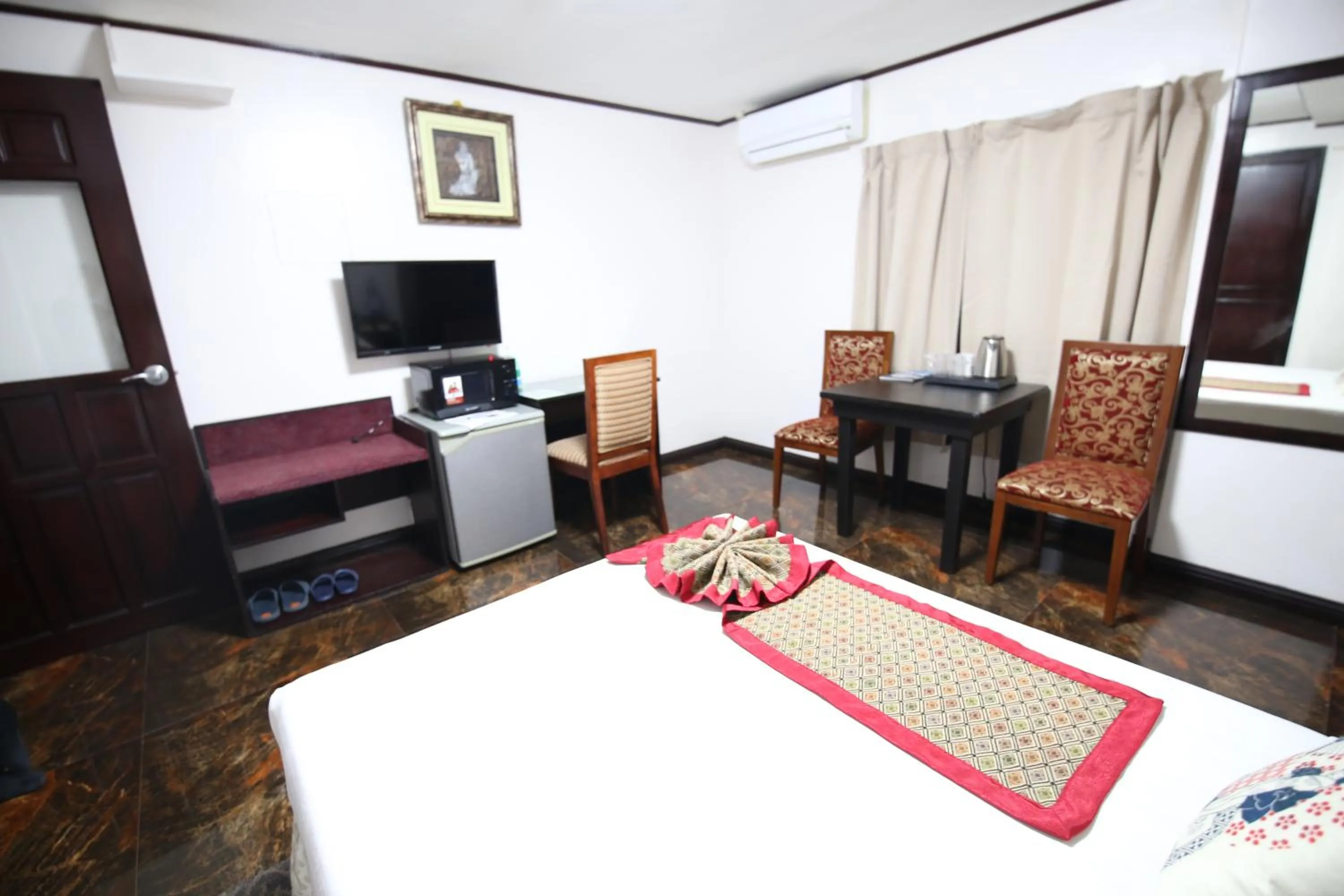 Bed in Hotel Asia Cebu