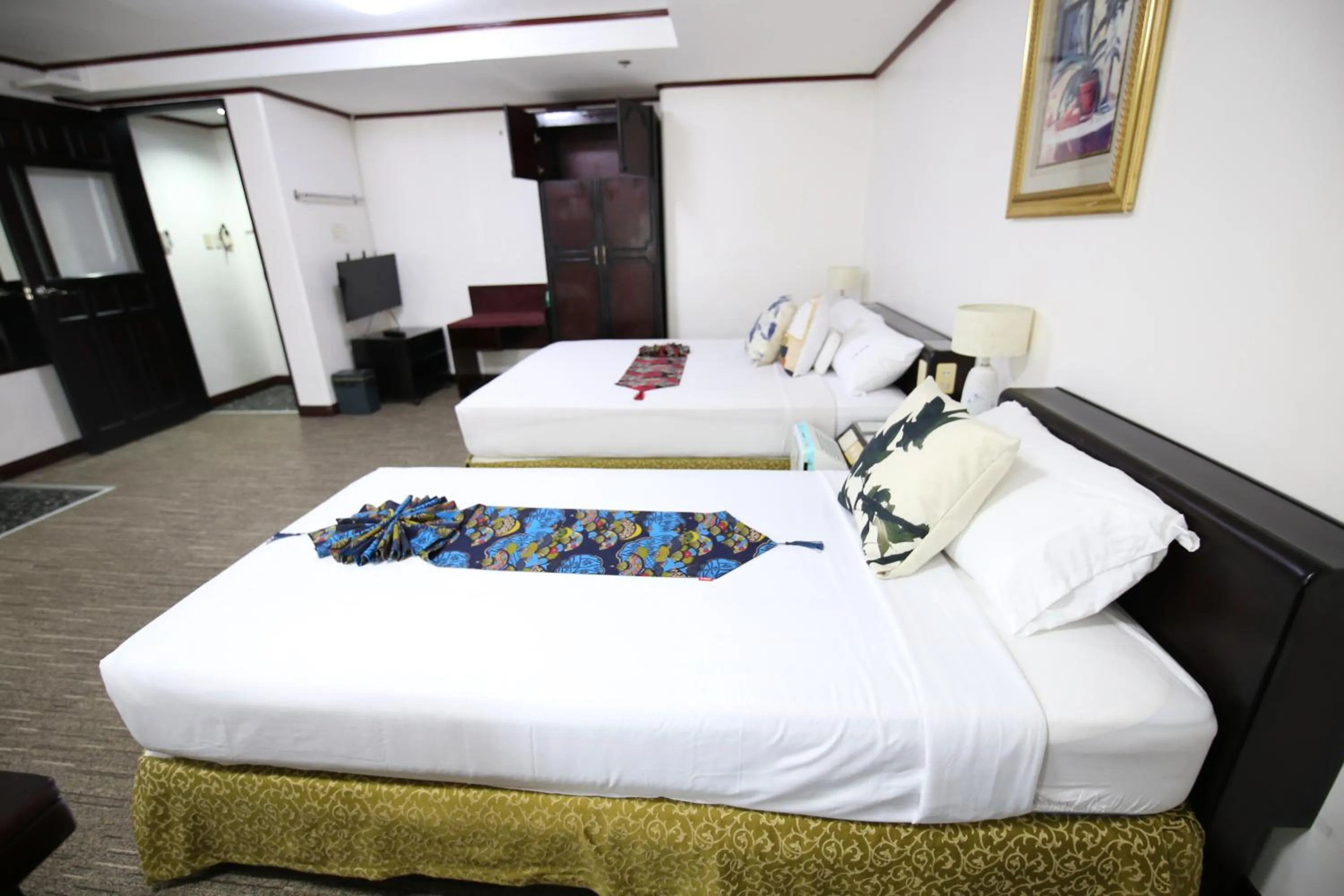 Bed in Hotel Asia Cebu