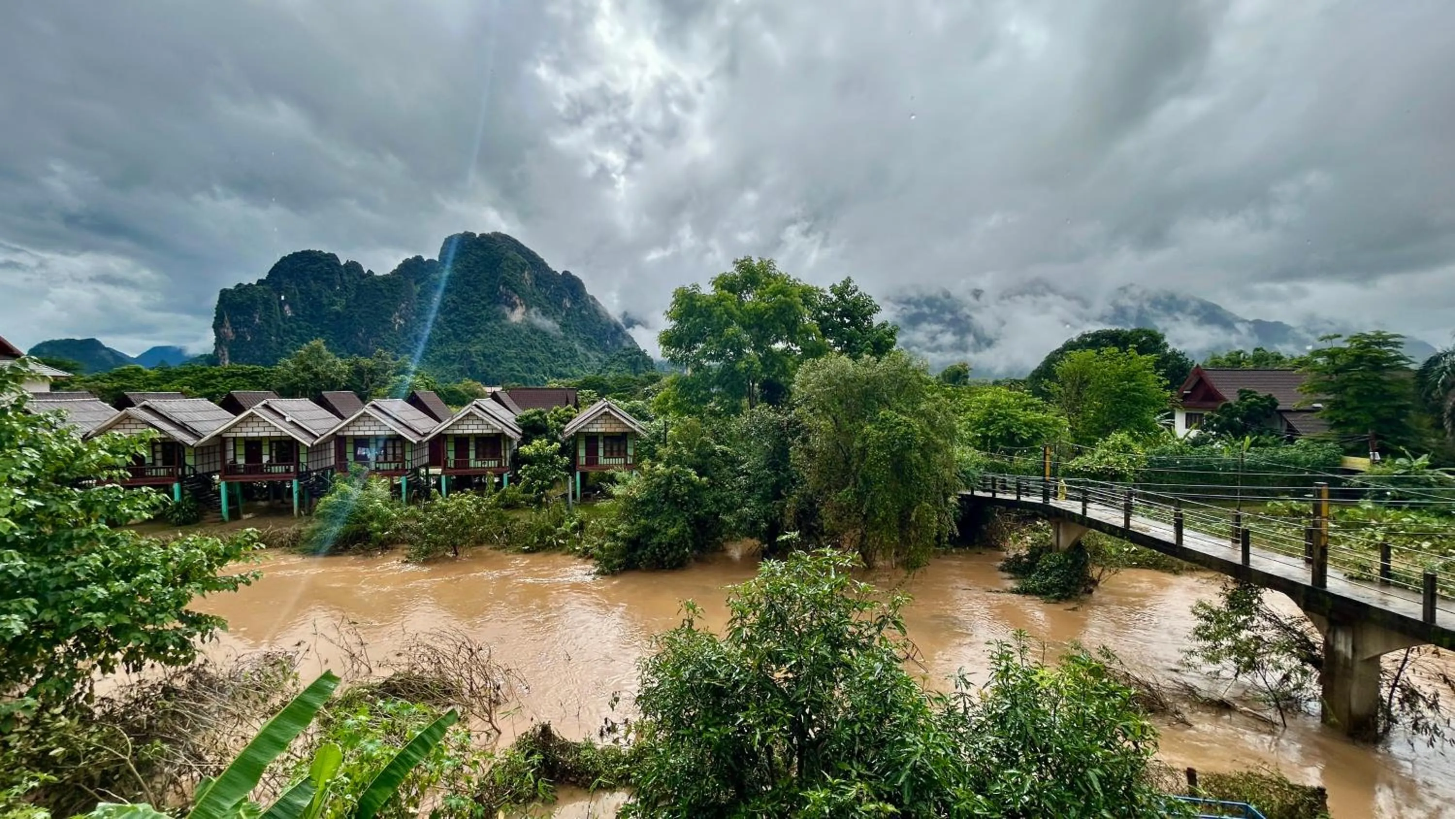Mountain view in Domon Riverside Hotel