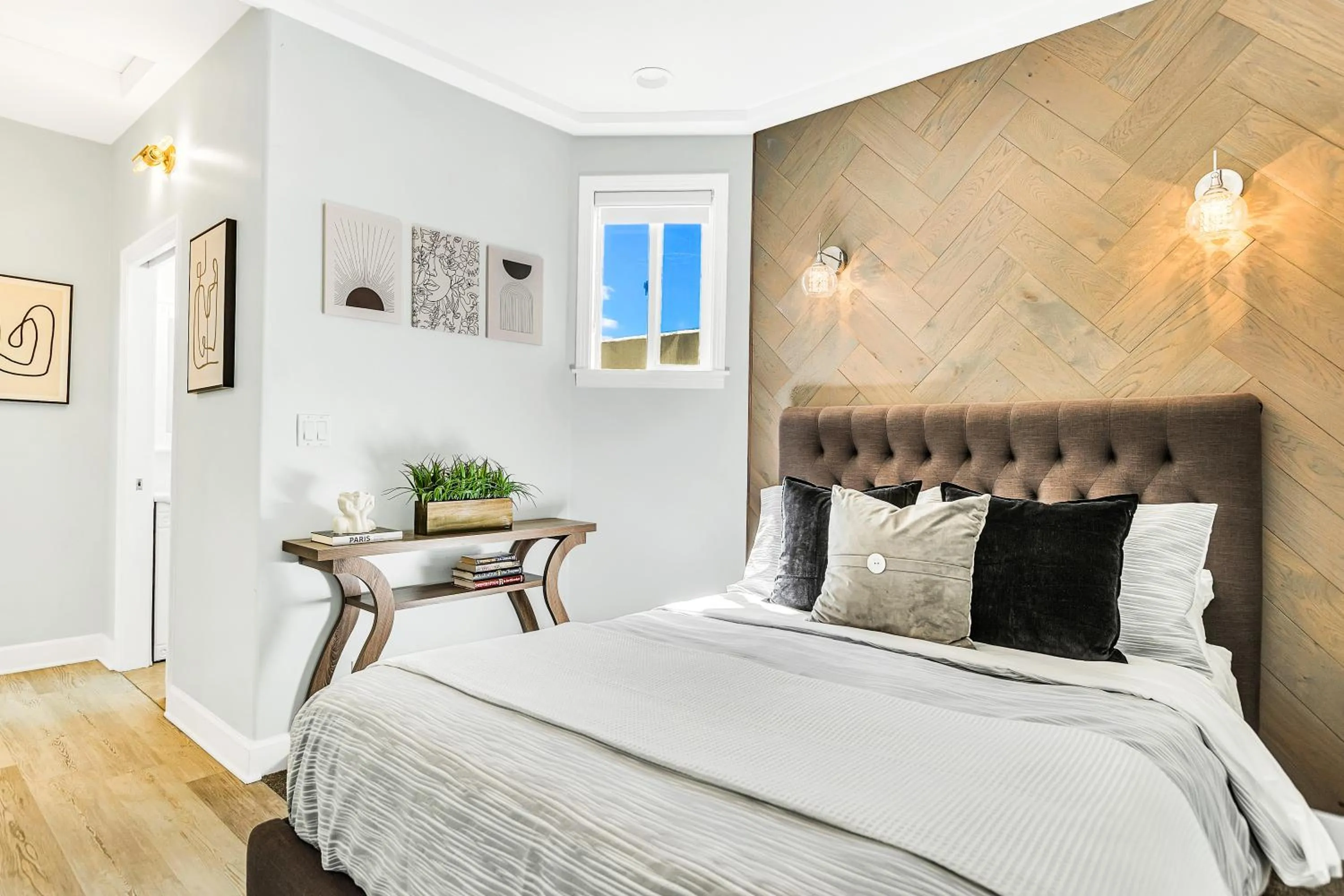 Bedroom, Bed in SW Beach Hotel