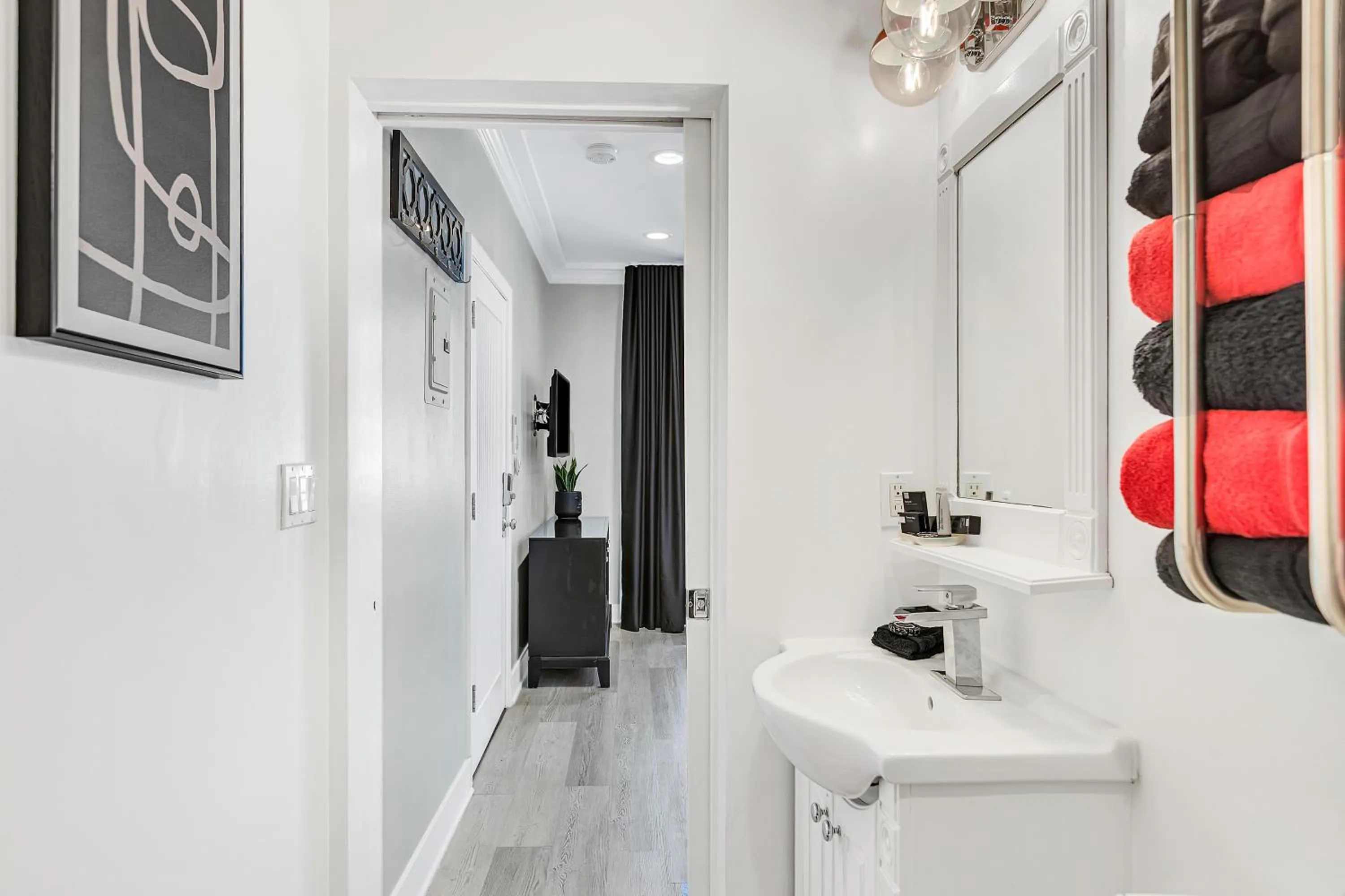 Bathroom in SW Beach Hotel