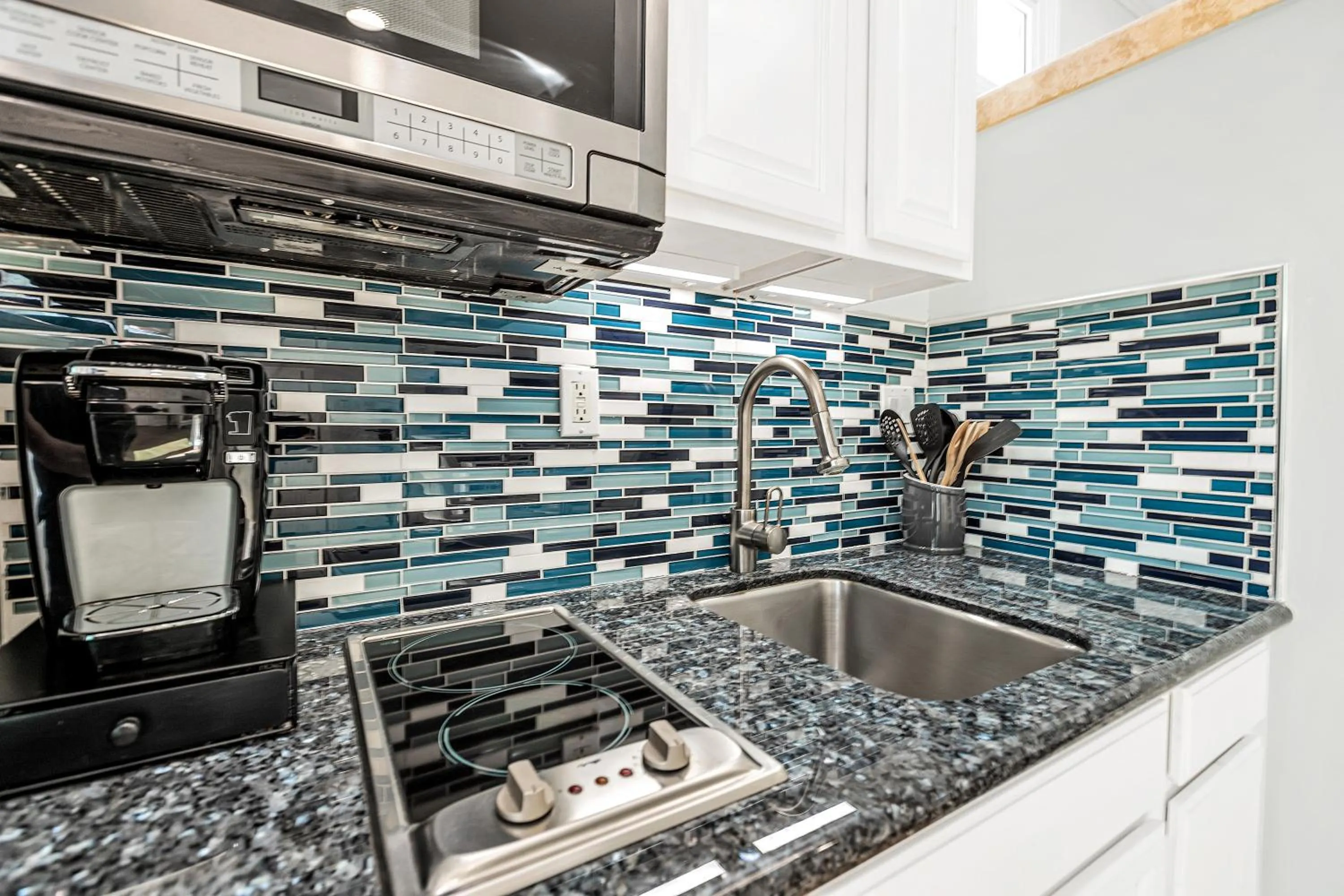 Kitchen or kitchenette in SW Beach Hotel