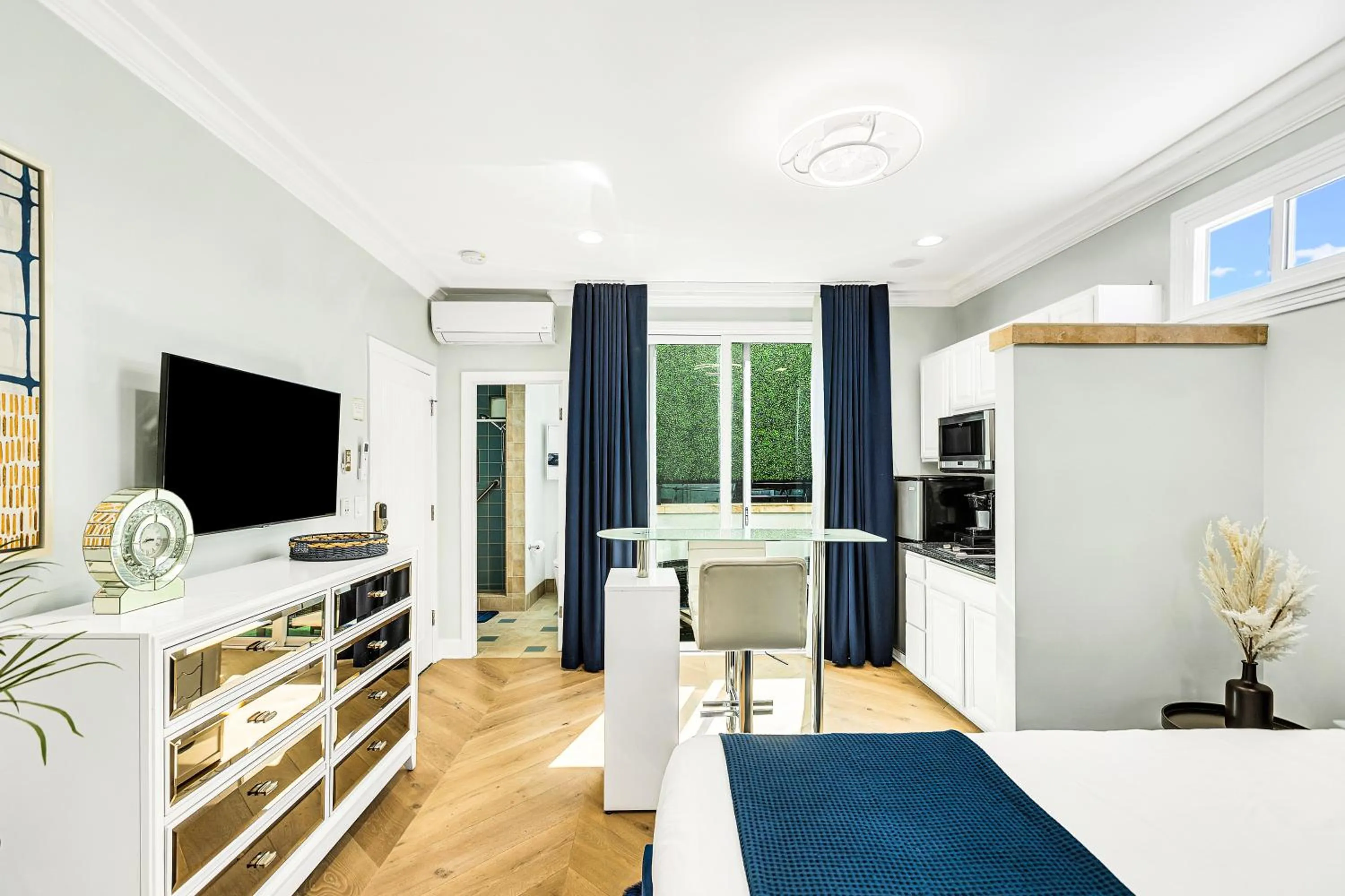 Bed in SW Beach Hotel