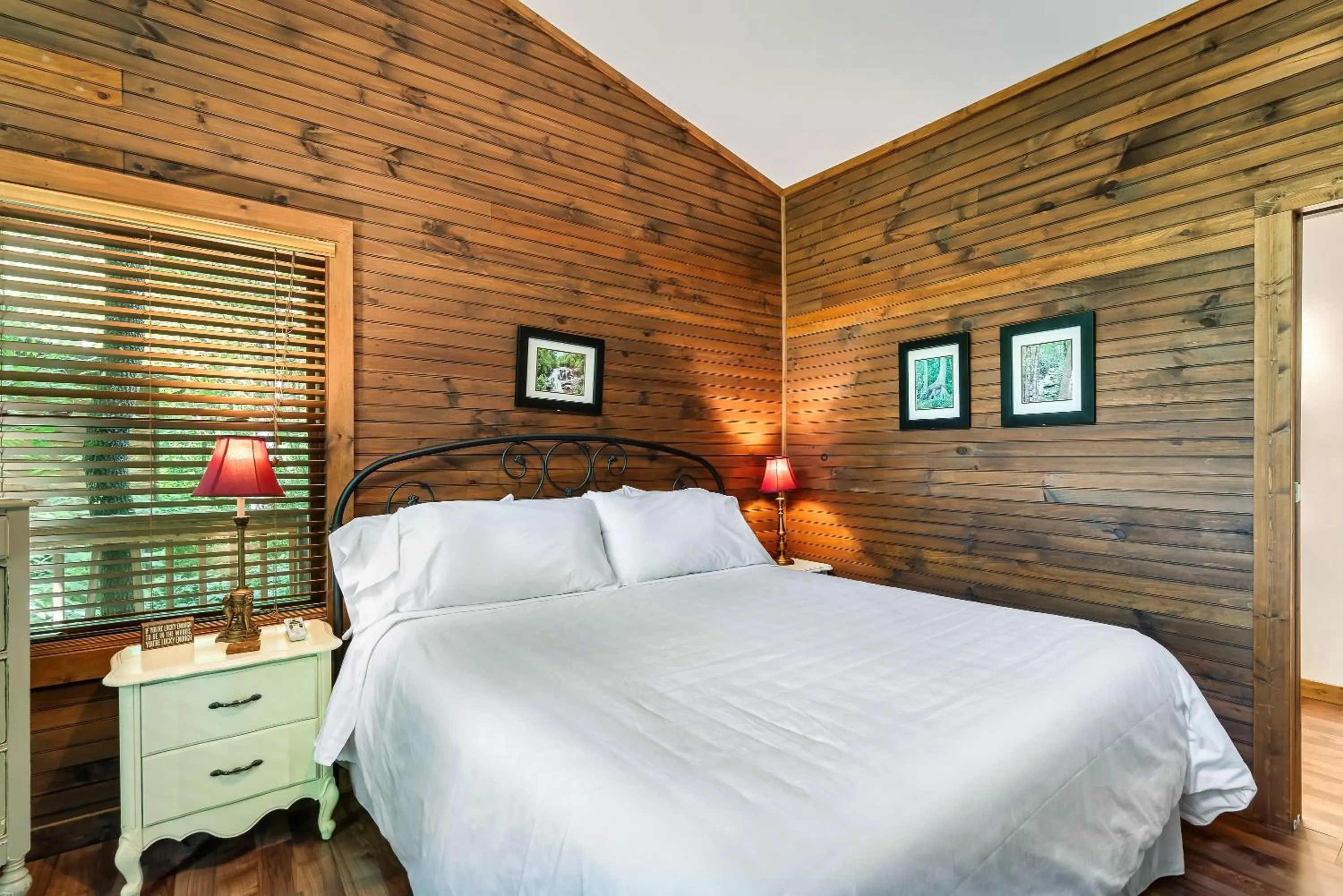 Rivers Edge Treehouses