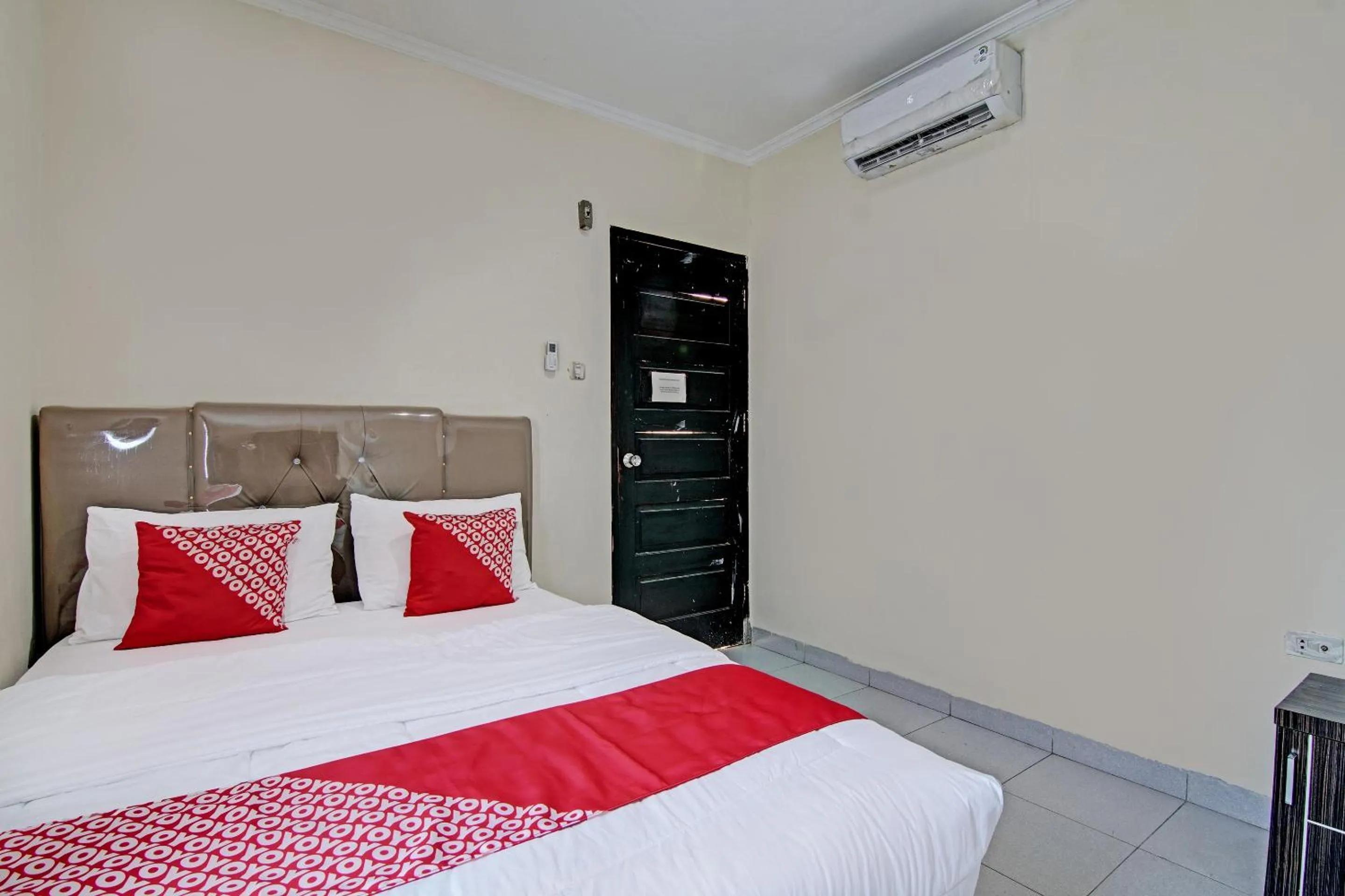 Bedroom, Bed in Hotel O Rosela House Syariah