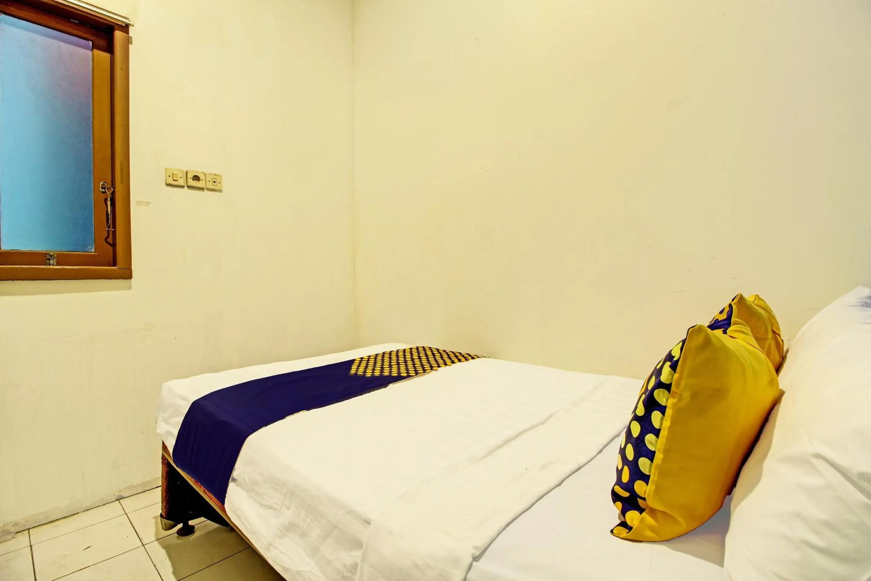 Bedroom, Bed in Hotel O Pacar Guesthouse