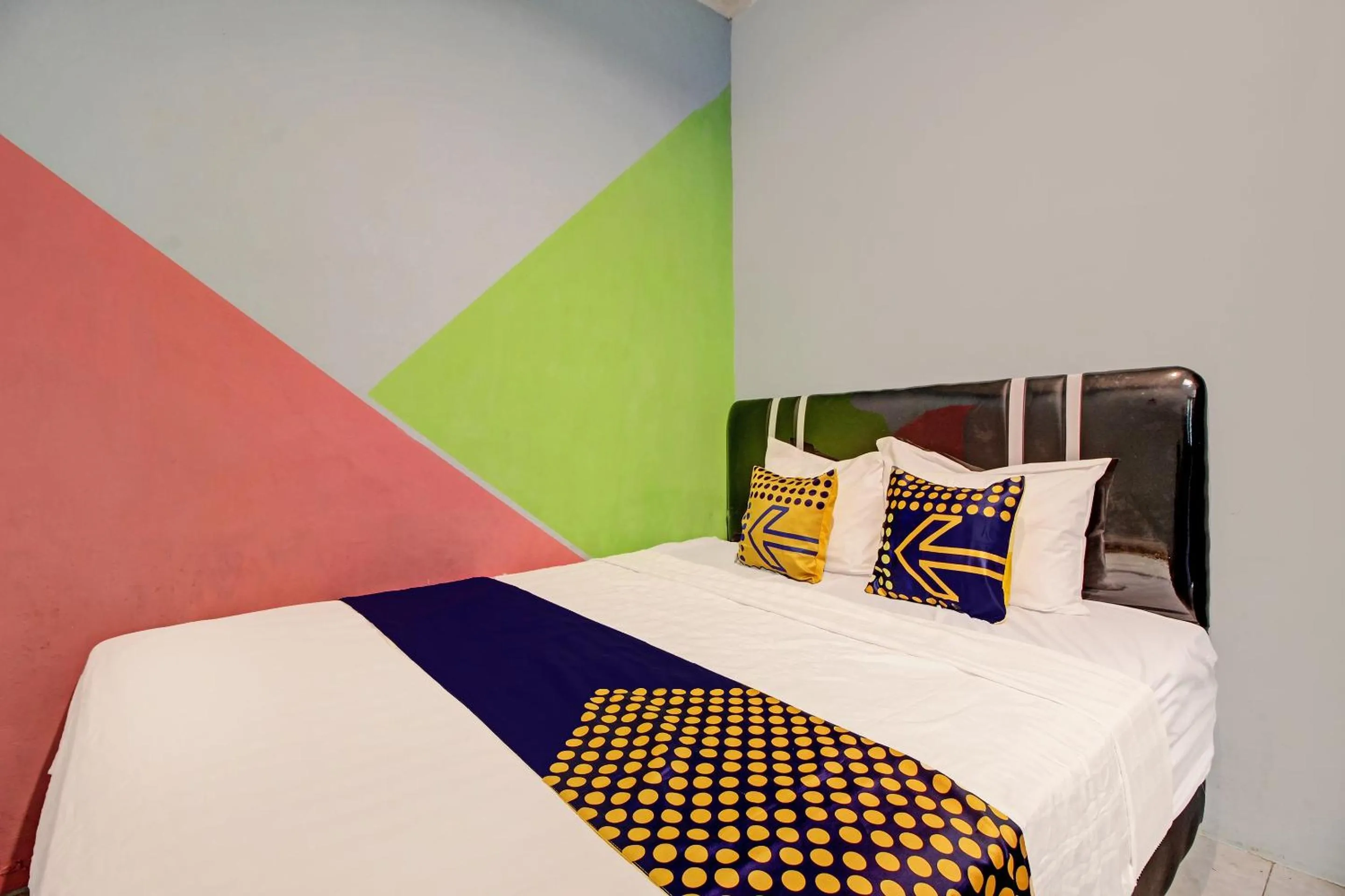 Bedroom, Bed in Hotel O Pacar Guesthouse