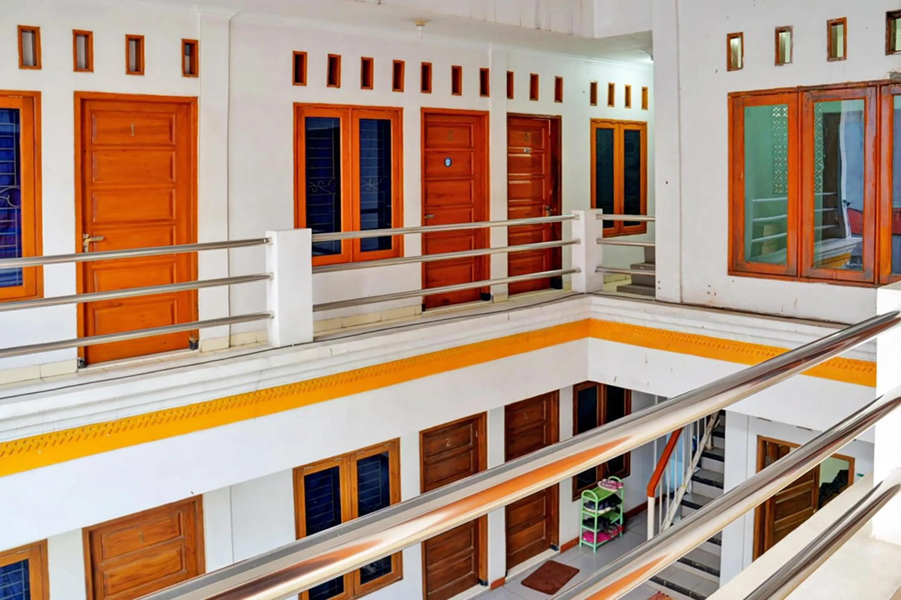 Lobby or reception in Hotel O Penginapan Hj Lilis Syariah