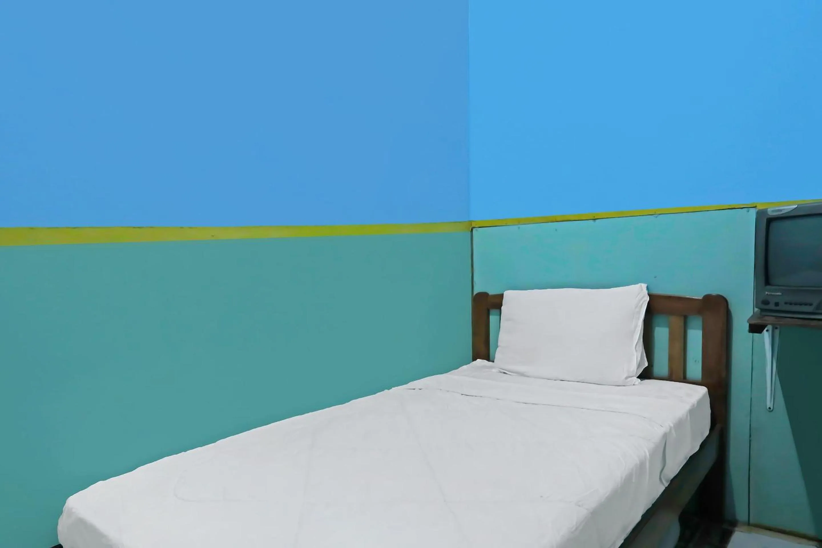 Bedroom, Bed in Hotel O Joyoakis Homestay SyariahNearMall Nagoya Hill