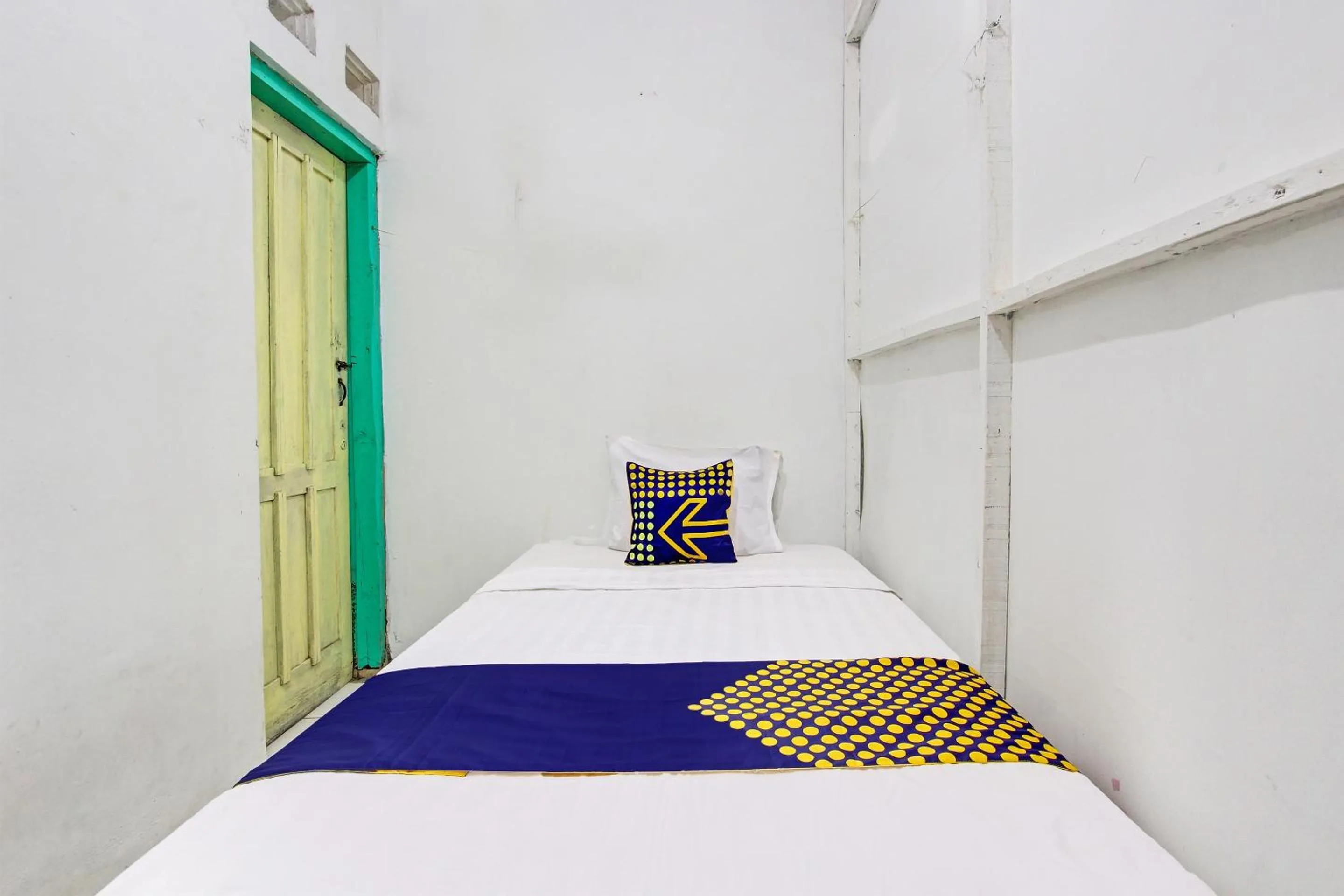 Bedroom, Bed in Hotel O Karomah Kostel Syariah