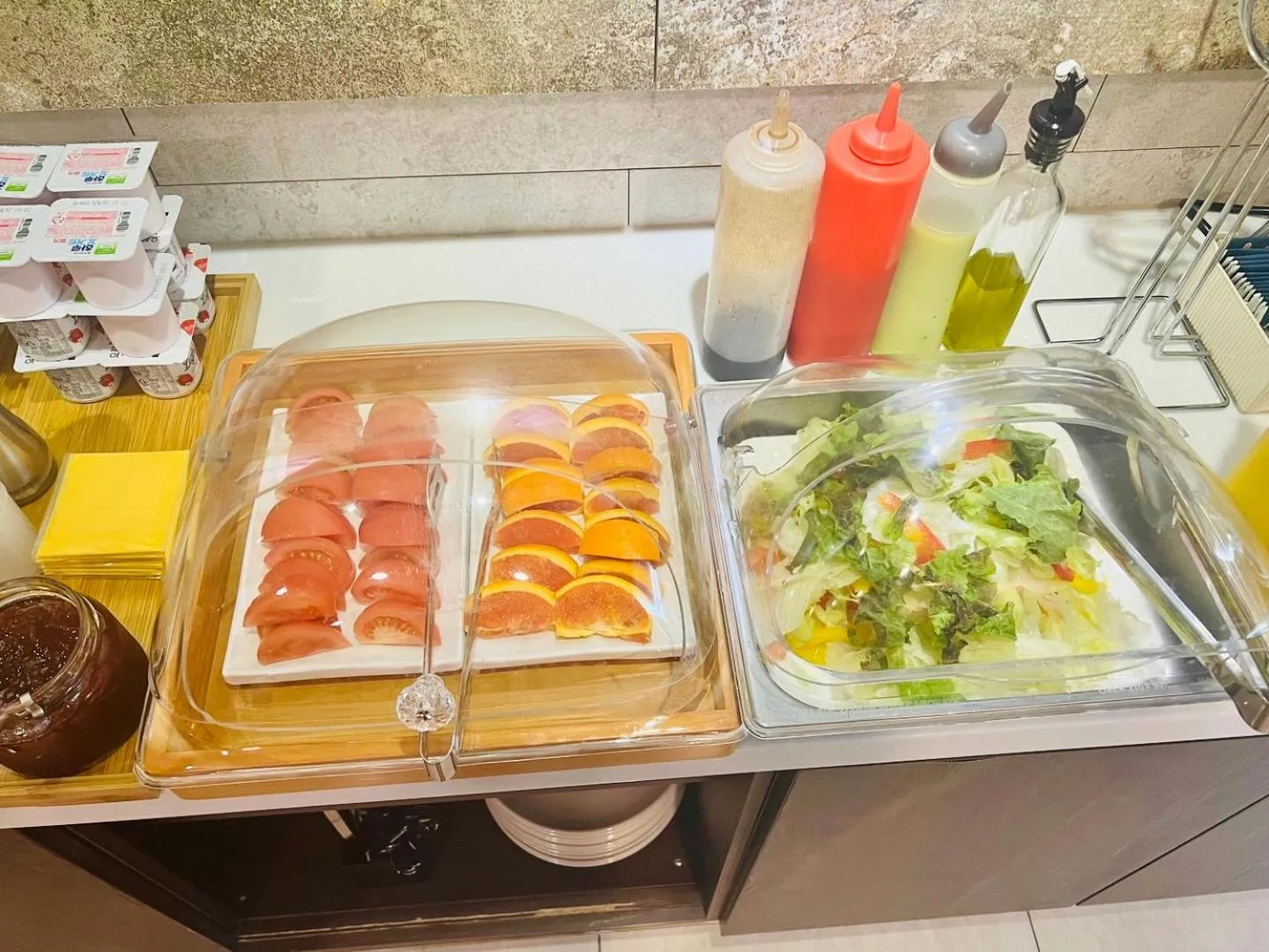 Breakfast in Sugar Hotel