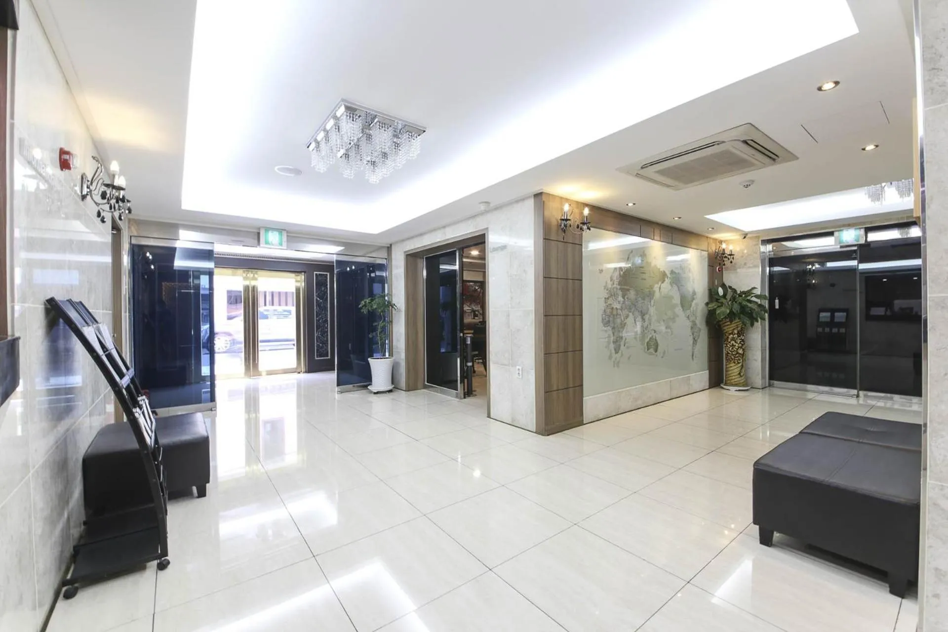 Lobby or reception in Sugar Hotel