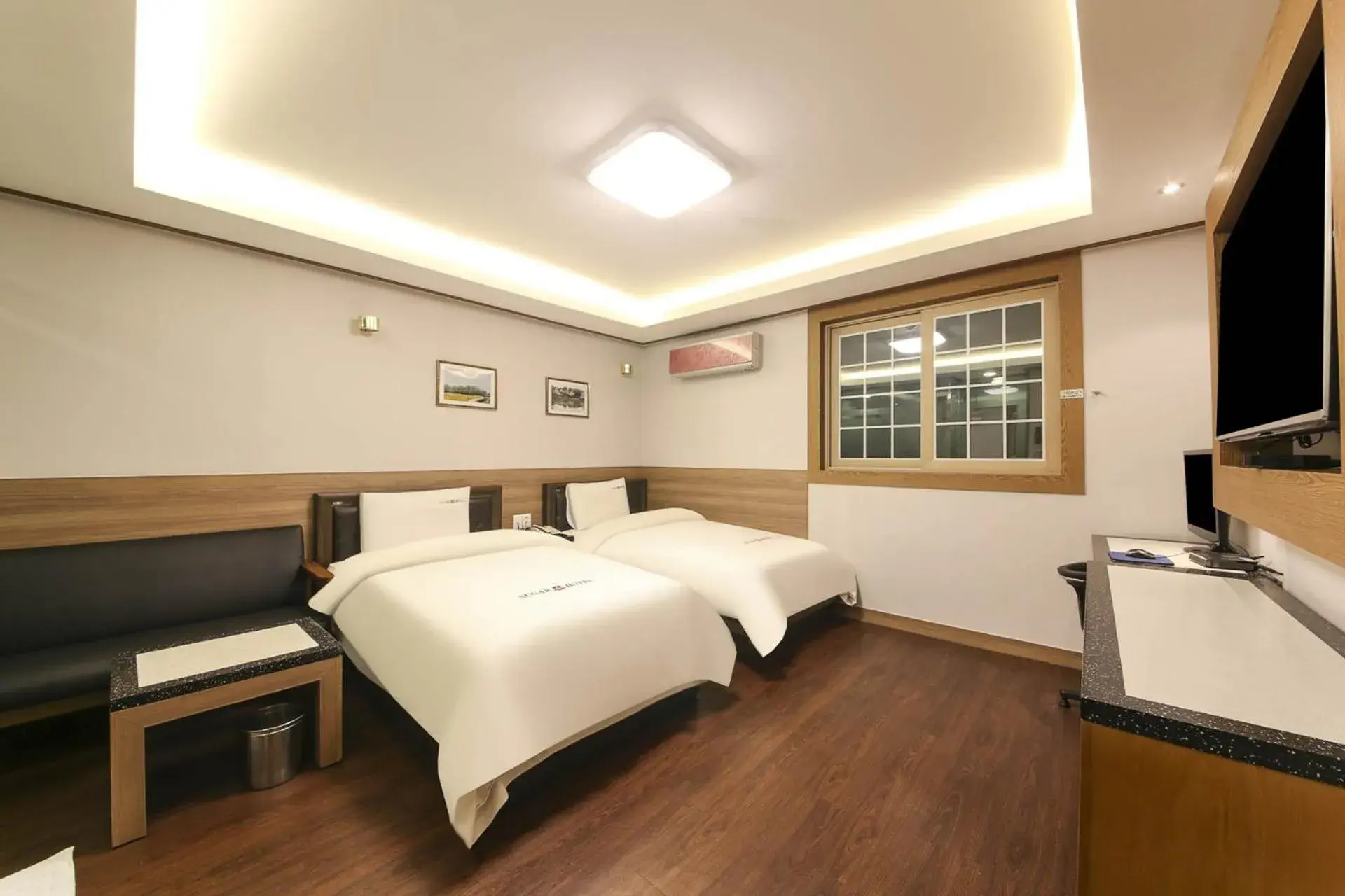 Economy Twin Room in Sugar Hotel Economy Twin Room in Sugar Hotel