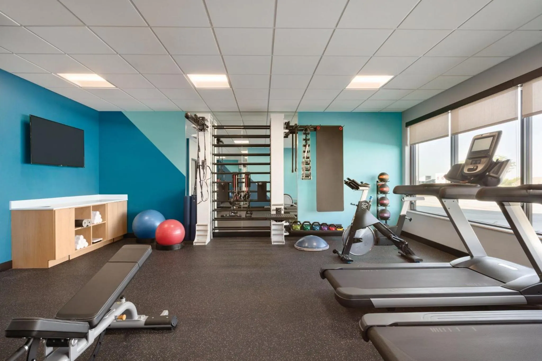 Fitness centre/facilities in avid hotel Fort Worth Downtown by IHG
