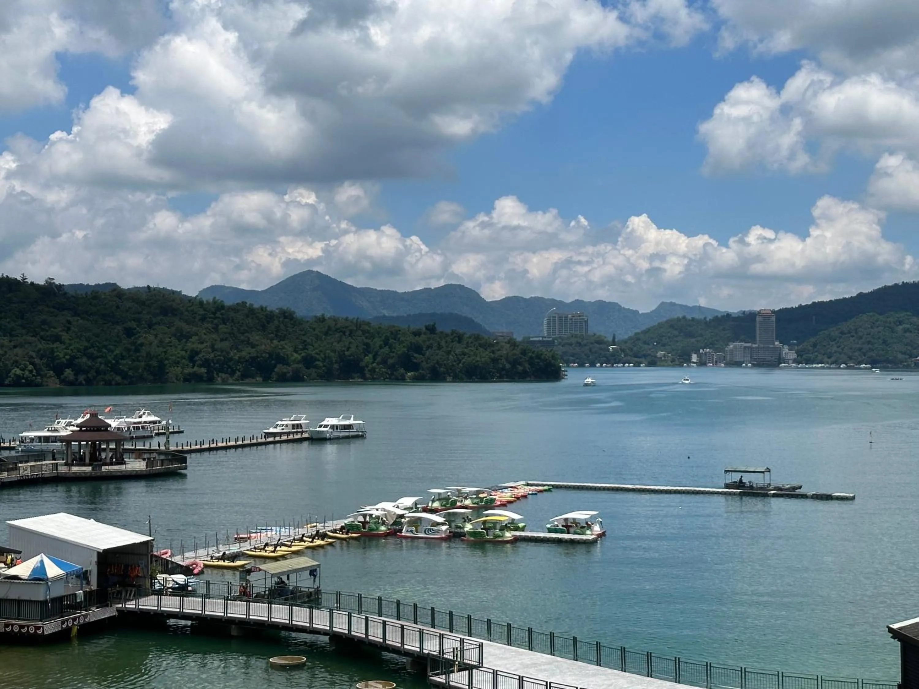 Lake view in Happy Dragon Homestay