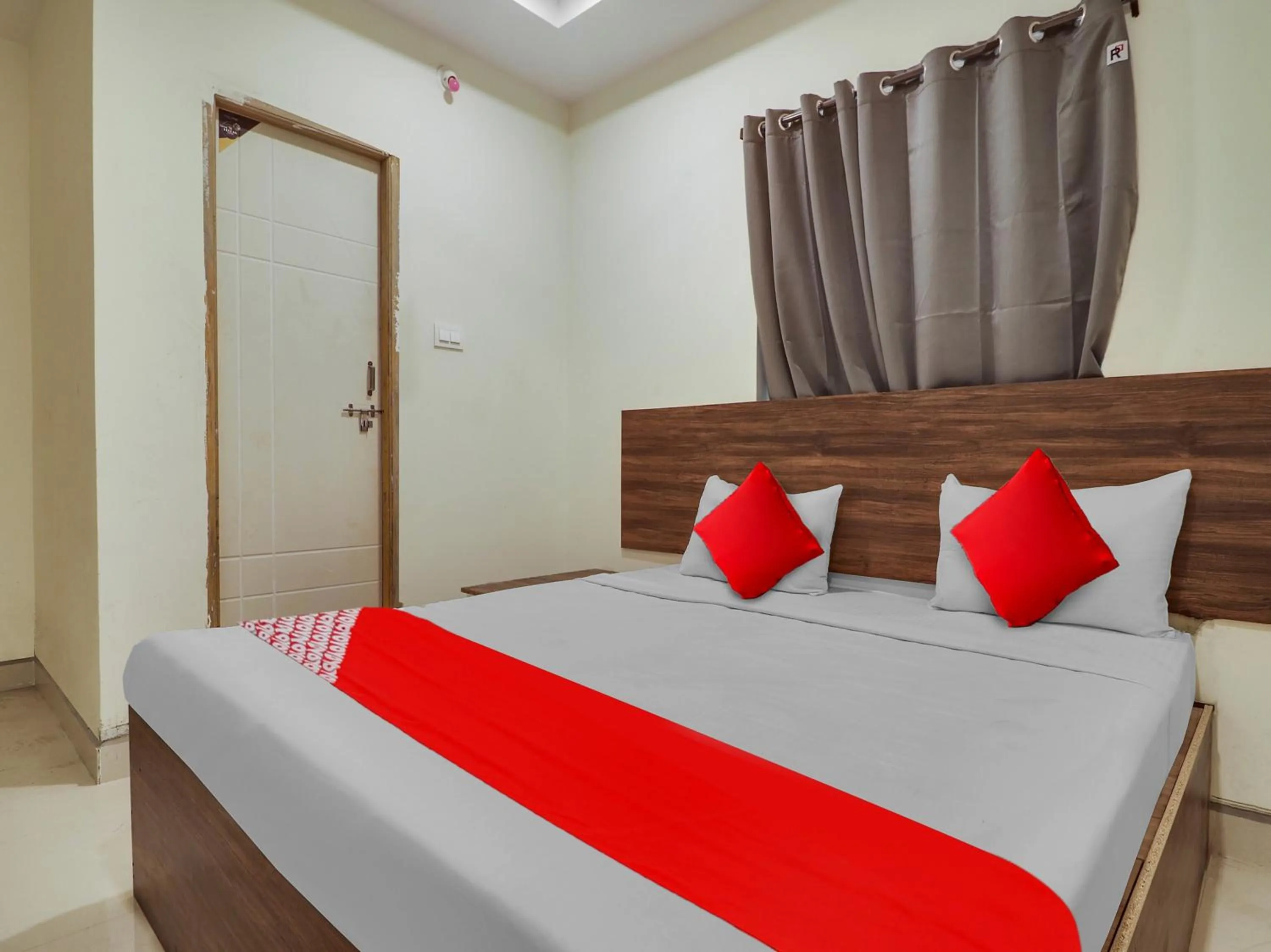 Bedroom, Bed in Hotel O R Square Uppal