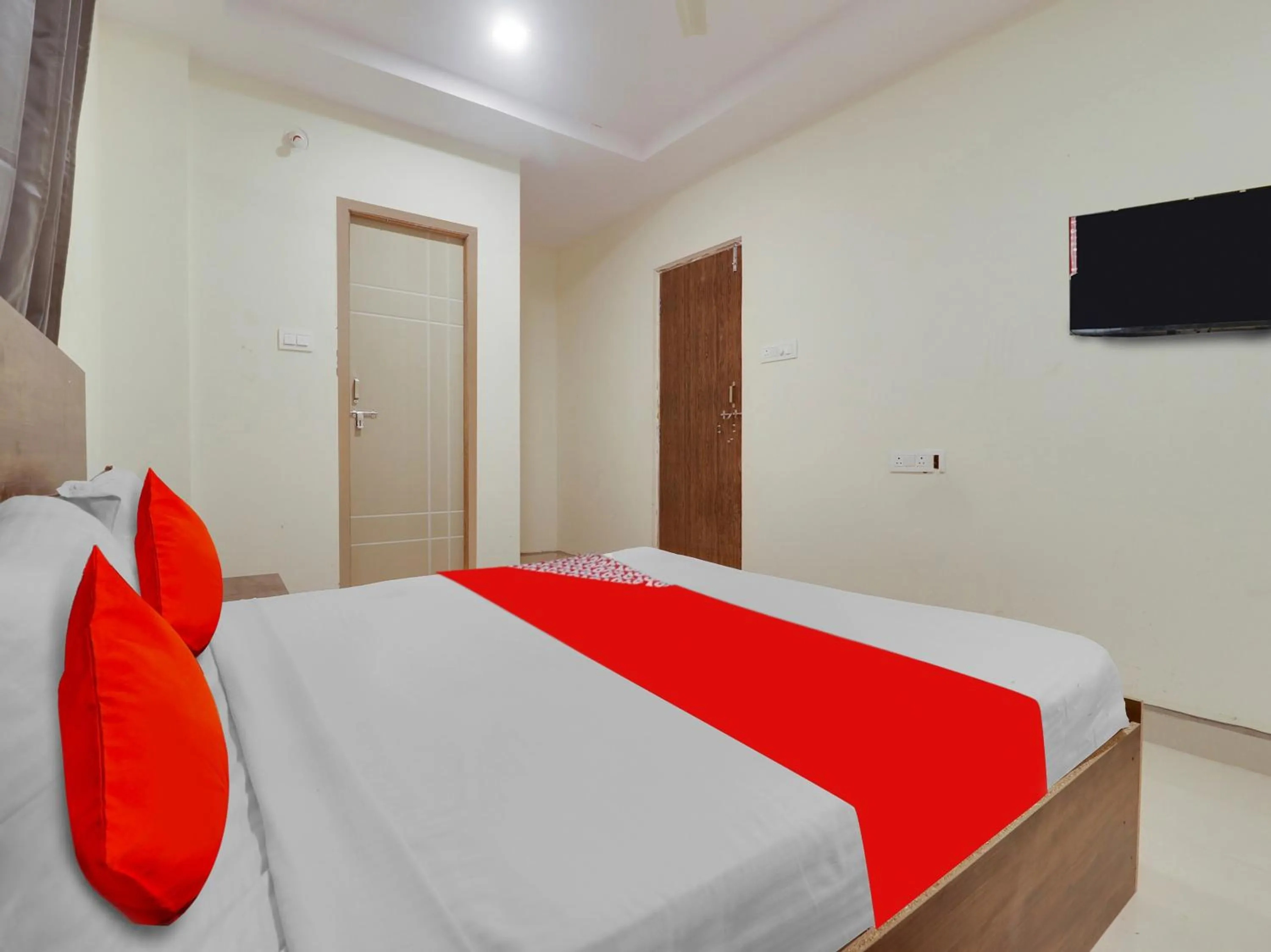 Bedroom, Bed in Hotel O R Square Uppal