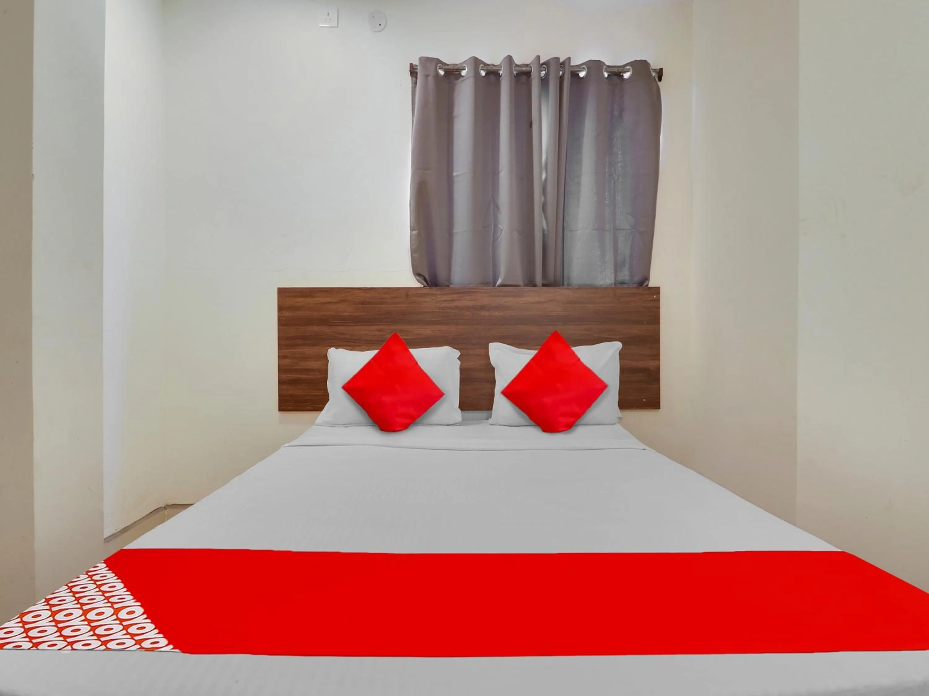 Bedroom, Bed in Hotel O R Square Uppal