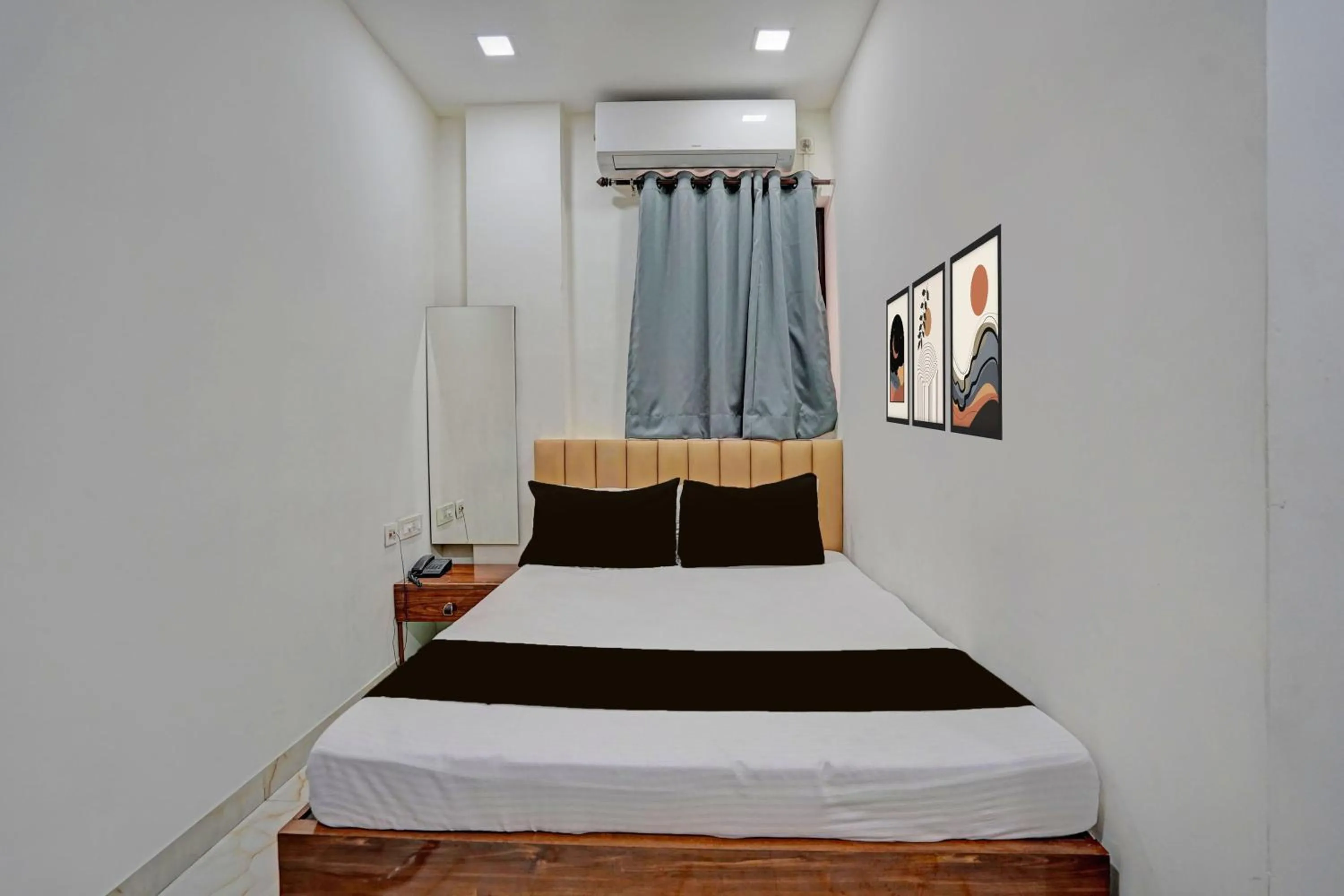 Bedroom, Bed in Collection O Dalhousie Square Kolkata Formerly G.N Palace