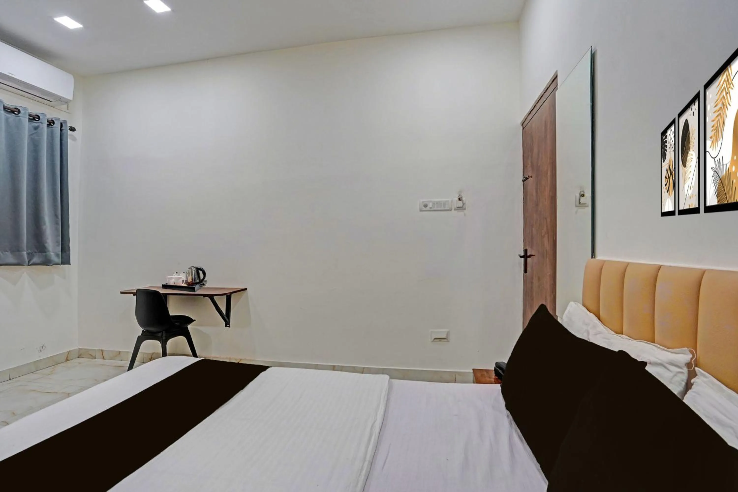 Bedroom, Bed in Collection O Dalhousie Square Kolkata Formerly G.N Palace