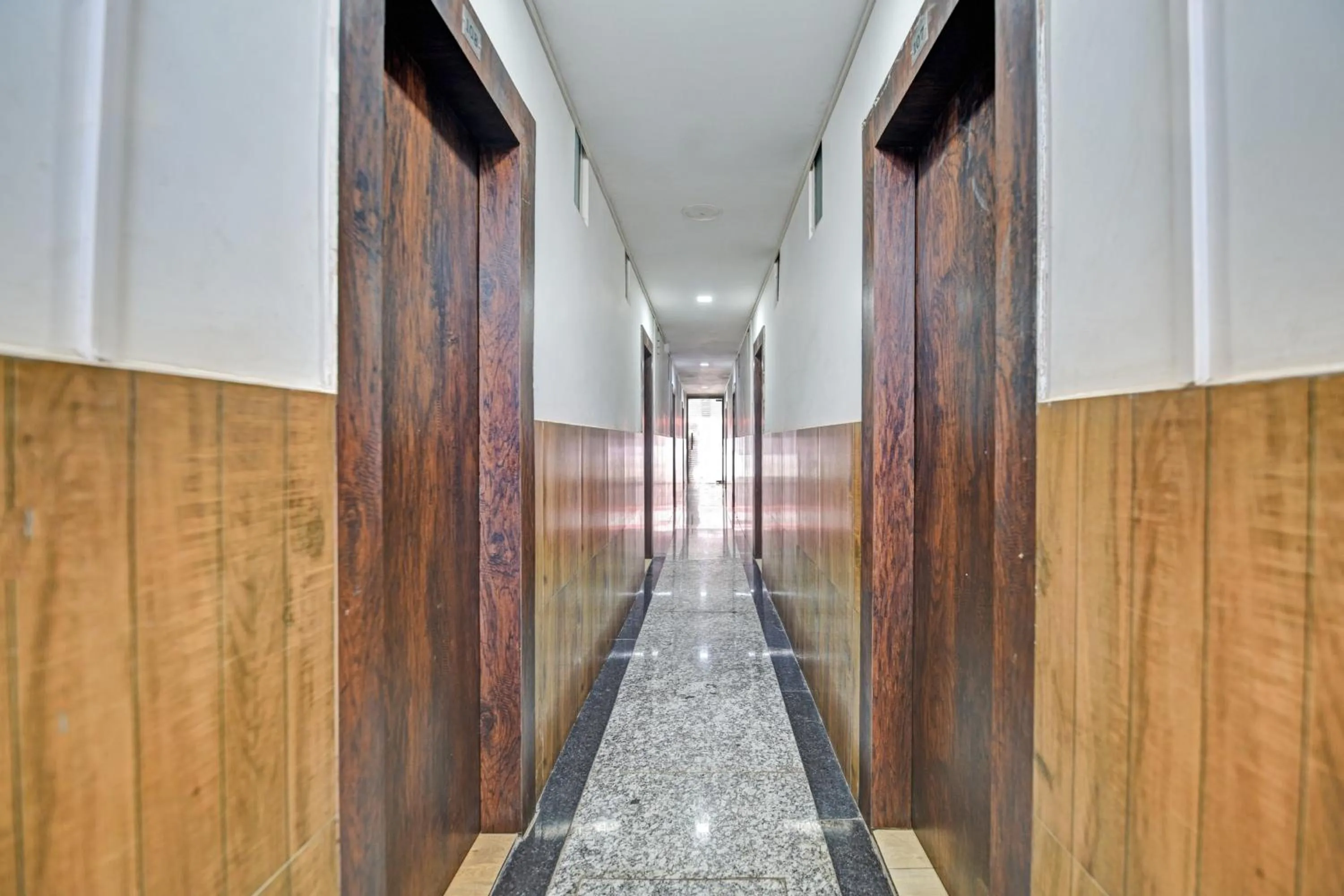 Lobby or reception in Super Hotel O OXY SHIVANI RESIDENCY