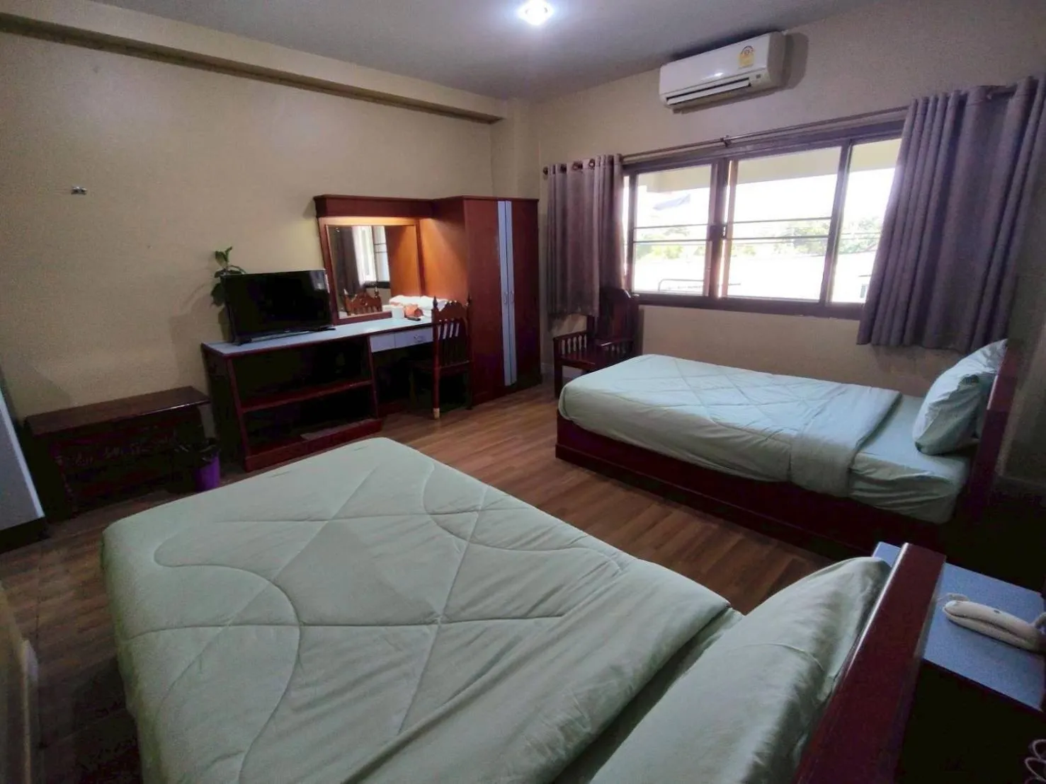 Bed in Metro Residence