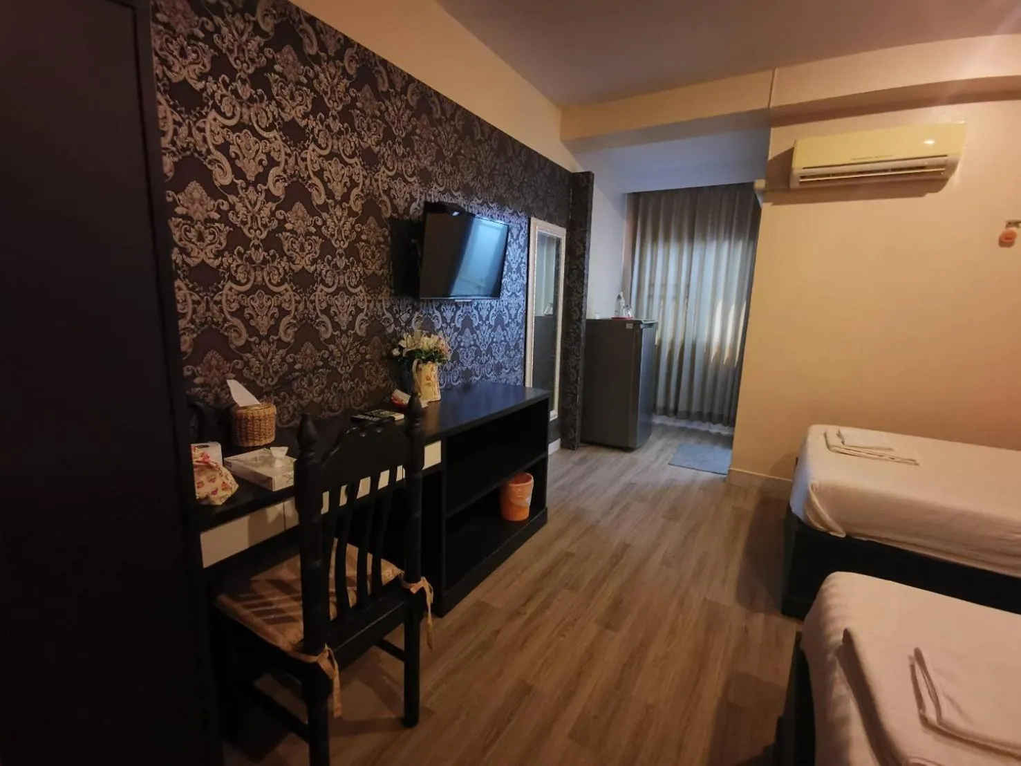 Bed in Metro Residence