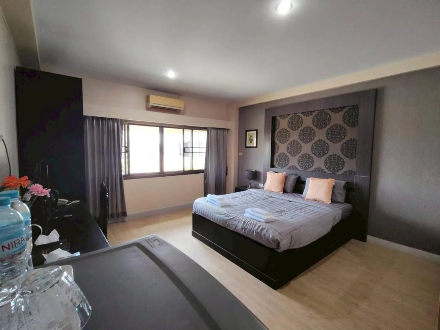 Bed in Metro Residence