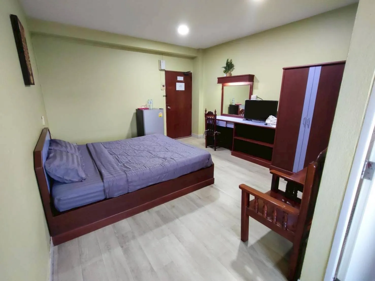 Bed in Metro Residence