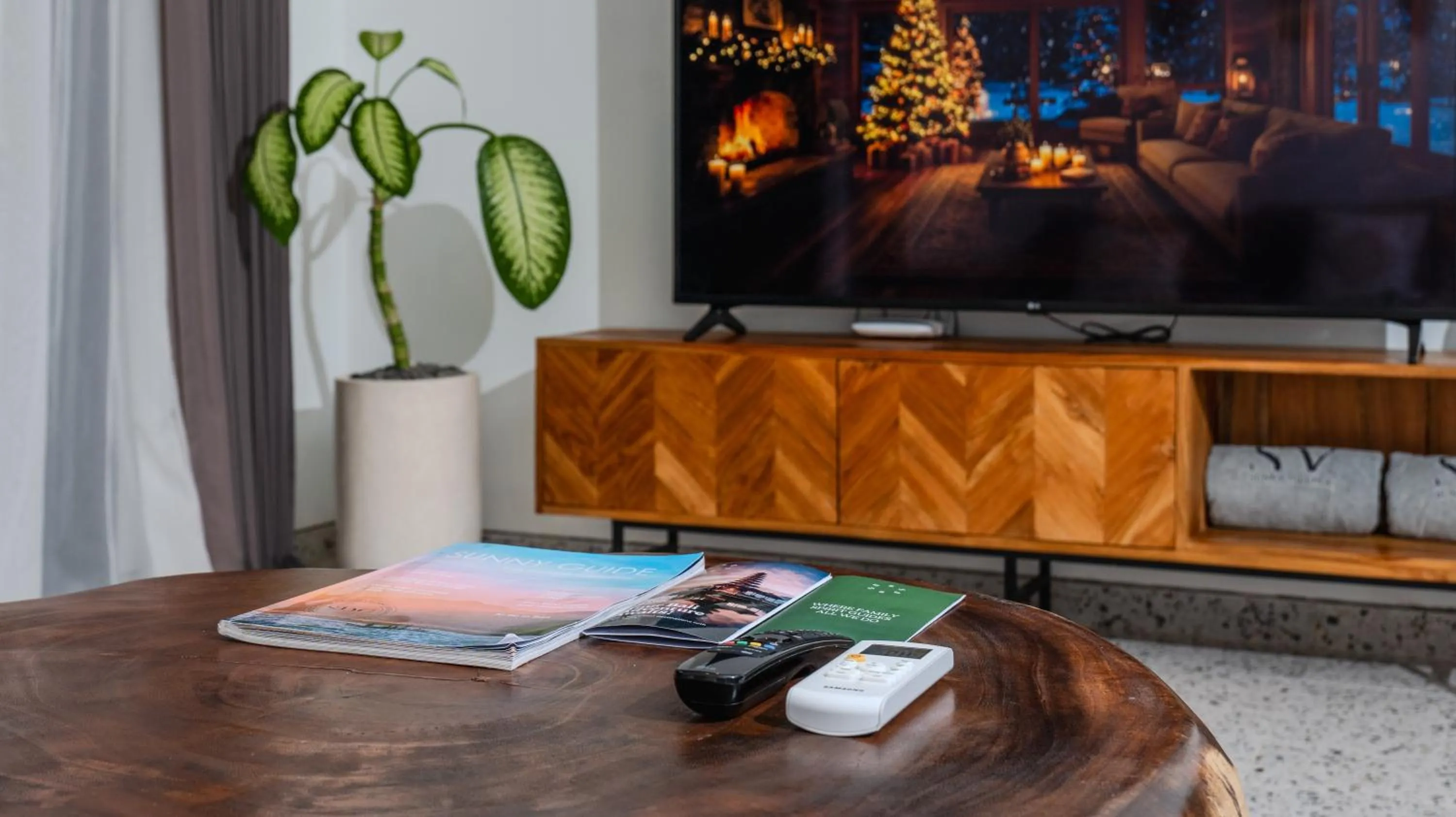 Communal lounge/ TV room in Sunny Village Batu Bolong