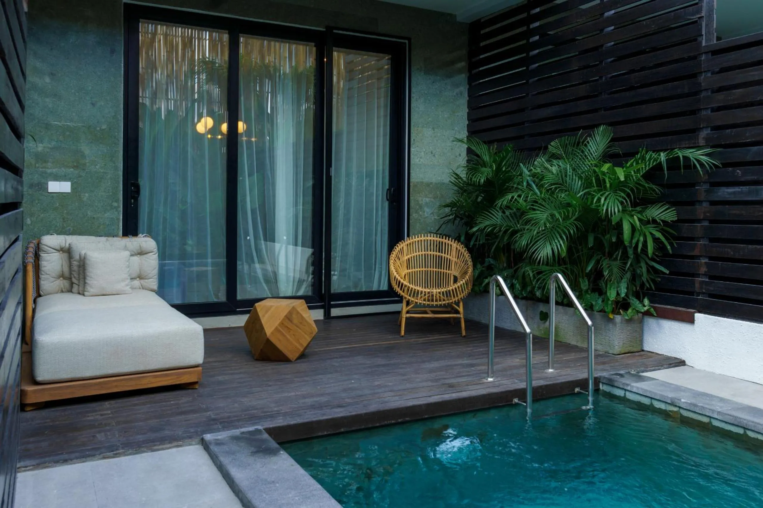 Patio in Sunny Village Batu Bolong