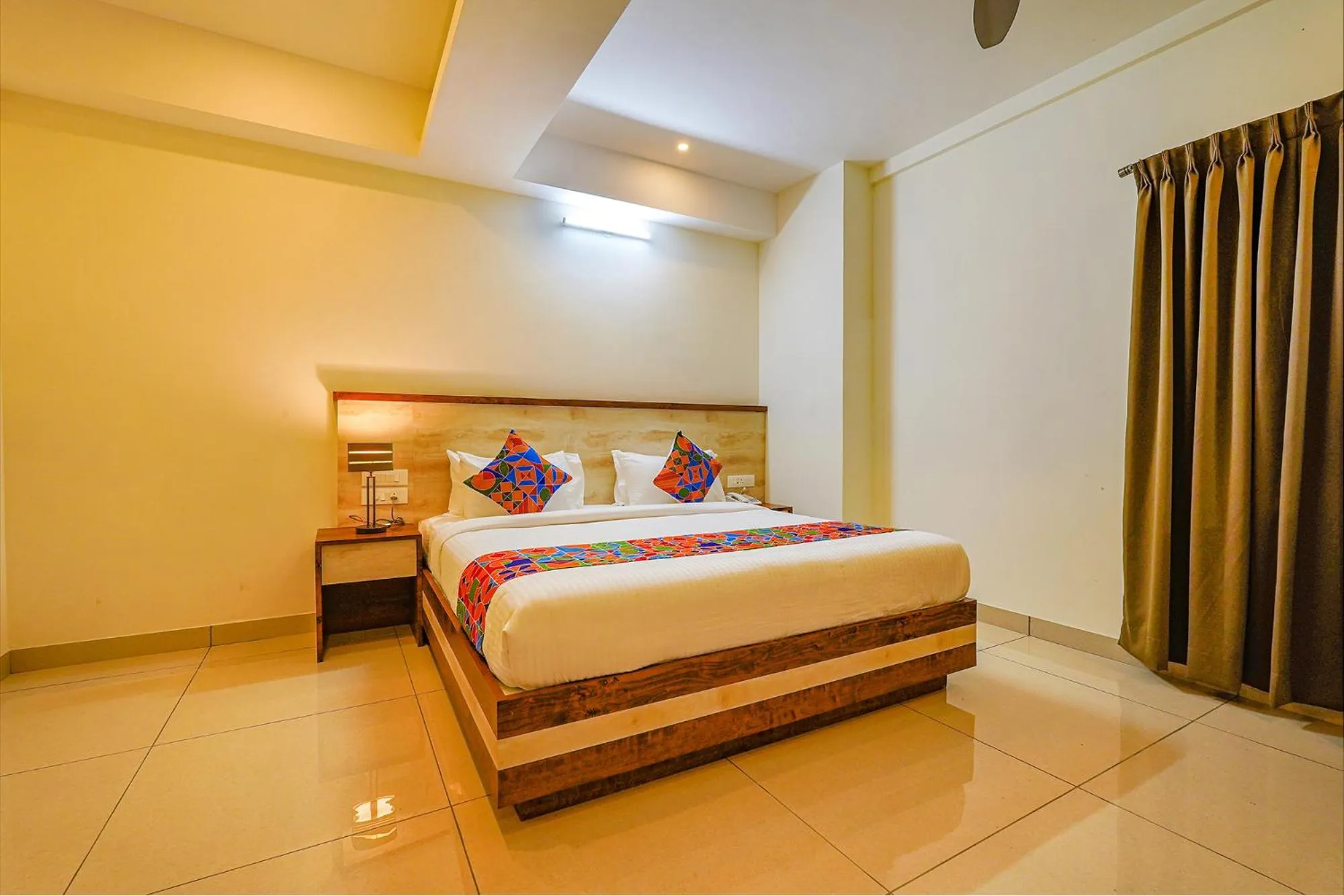 Photo of the whole room, Bed in FabHotel Shakthi Suites - Nr Jayadeva Hospital